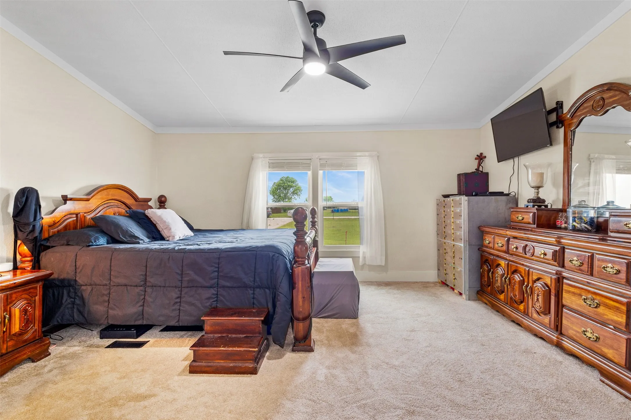 Manufactured Home For Sale in Denton County , 8425 Brahma Drive, Justin, Texas 76247, 5 Bedroom, 3 Bathroom, 2 Garage spaces, 2,128 Sqft, built in 2004, Preowned, mls#21242137, Real Estate Agent in Justin, Homes For Sale in Denton county, Homes For Sale in Justin, Realtor in Justin Texas, Real Estate Brokerage Independent Realty Texas, Luminita Cordes Realtor