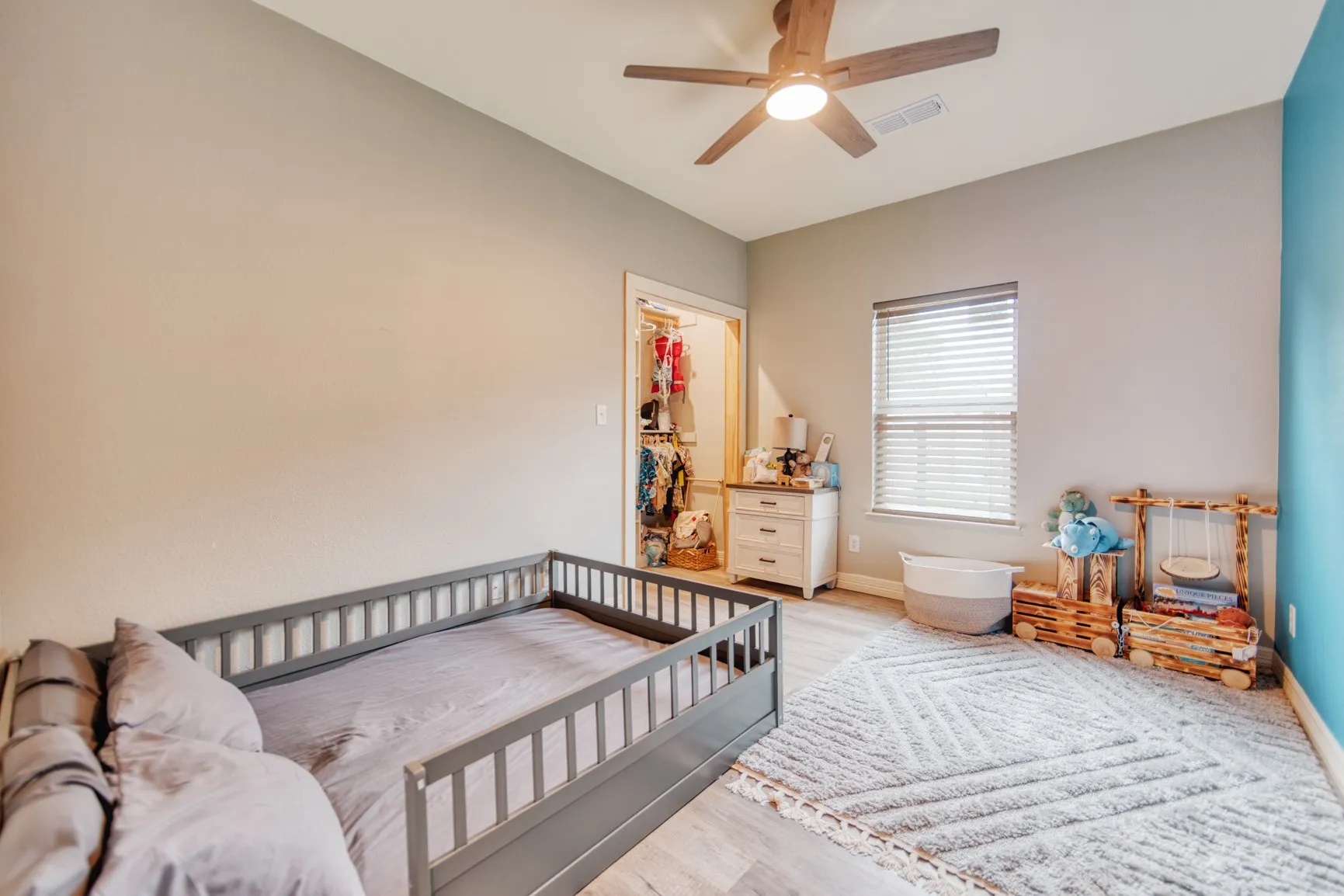Single Family Residence For Sale in Grayson County , 113 Smith, Tioga, Texas 76271, 3 Bedroom, 2 Bathroom, Garage spaces, 1,632 Sqft, built in 1925, mls#21239937, Real Estate Agent in Tioga, Homes For Sale in Grayson county, Homes For Sale in Tioga, Realtor in Tioga Texas, Real Estate Brokerage Independent Realty Texas, Luminita Cordes Realtor