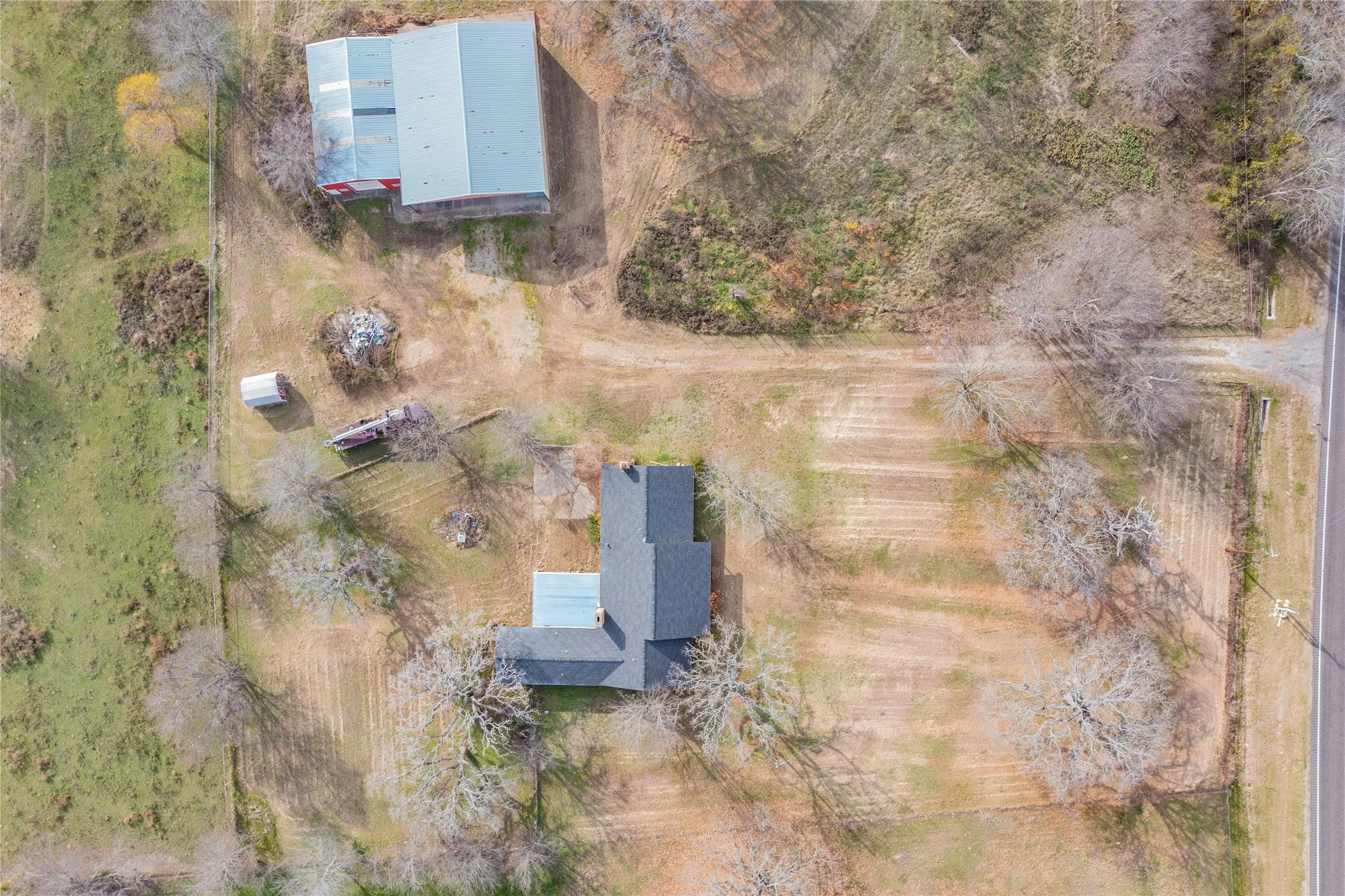 Single Family Residence For Sale in Kaufman County , 13015 S Fm 148, Scurry, Texas 75158, 4 Bedroom, 2 Bathroom, 2 Garage spaces, 2,767 Sqft, built in 1980, Preowned, mls#21241400, Real Estate Agent in Scurry, Homes For Sale in Kaufman county, Homes For Sale in Scurry, Realtor in Scurry Texas, Real Estate Brokerage Independent Realty Texas, Luminita Cordes Realtor