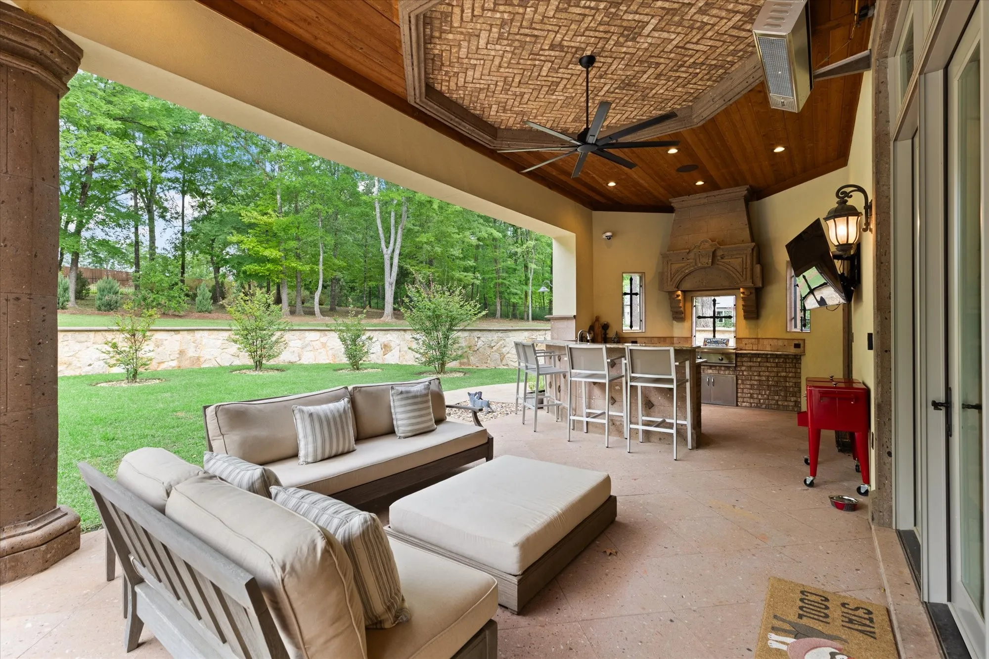 Single Family Residence For Sale in Gregg County , 3705 Champions Ridge Lane, Longview, Texas 75605, 5 Bedroom, 5 Bathroom, 4 Garage spaces, 5,969 Sqft, built in 2016, mls#21243226, Real Estate Agent in Longview, Homes For Sale in Gregg county, Homes For Sale in Longview, Realtor in Longview Texas, Real Estate Brokerage Independent Realty Texas, Luminita Cordes Realtor