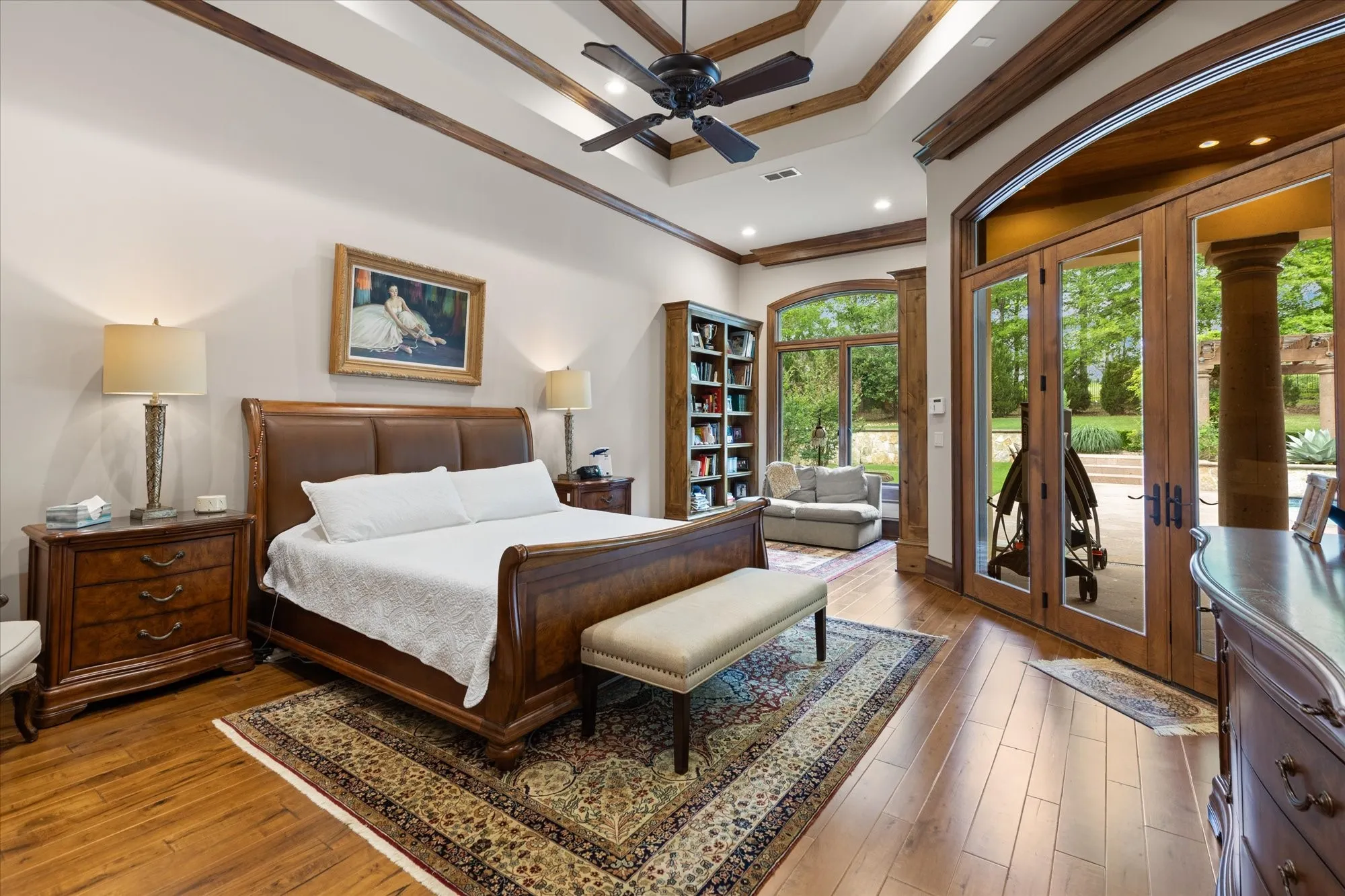 Single Family Residence For Sale in Gregg County , 3705 Champions Ridge Lane, Longview, Texas 75605, 5 Bedroom, 5 Bathroom, 4 Garage spaces, 5,969 Sqft, built in 2016, mls#21243226, Real Estate Agent in Longview, Homes For Sale in Gregg county, Homes For Sale in Longview, Realtor in Longview Texas, Real Estate Brokerage Independent Realty Texas, Luminita Cordes Realtor