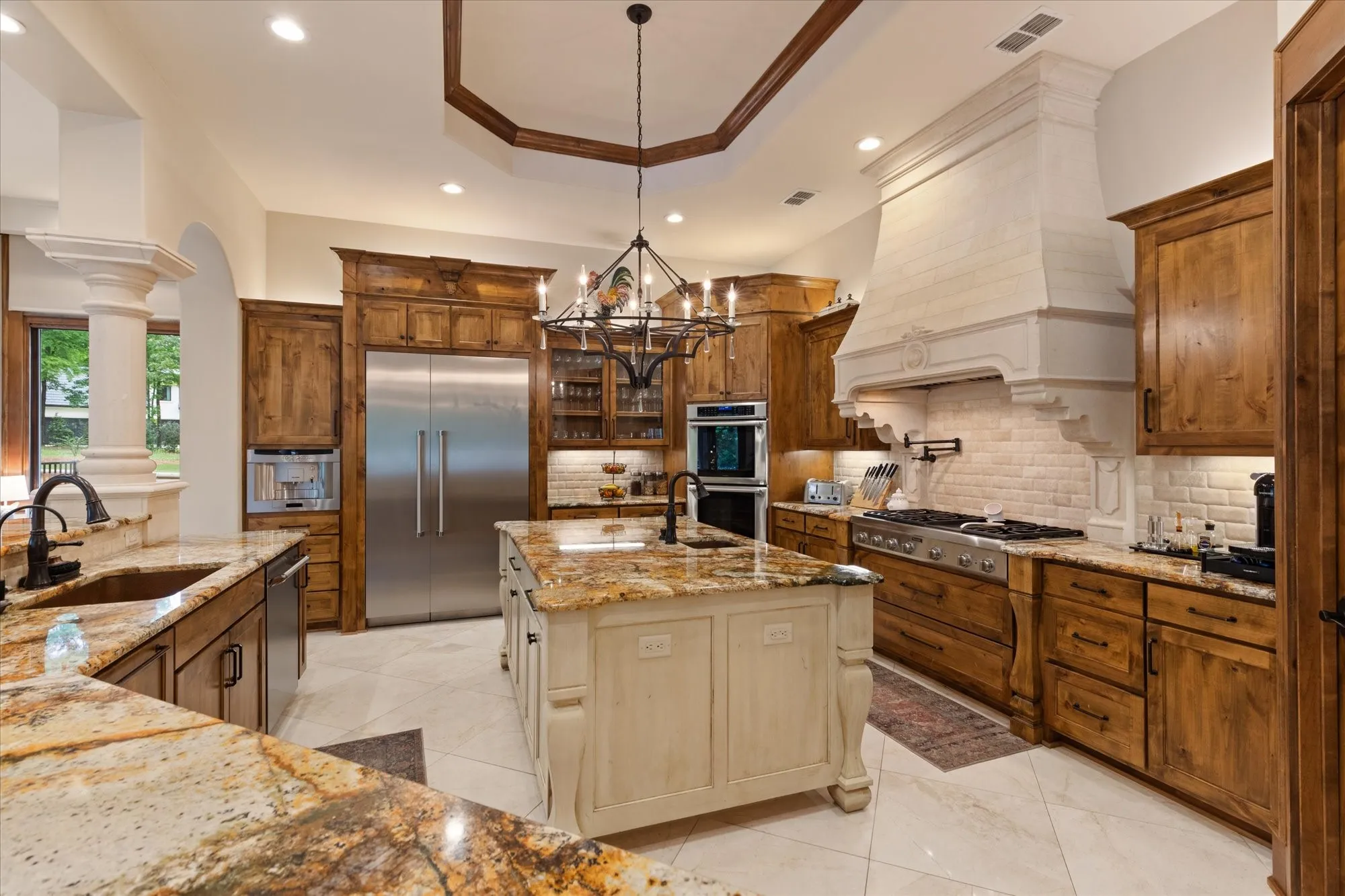 Single Family Residence For Sale in Gregg County , 3705 Champions Ridge Lane, Longview, Texas 75605, 5 Bedroom, 5 Bathroom, 4 Garage spaces, 5,969 Sqft, built in 2016, mls#21243226, Real Estate Agent in Longview, Homes For Sale in Gregg county, Homes For Sale in Longview, Realtor in Longview Texas, Real Estate Brokerage Independent Realty Texas, Luminita Cordes Realtor