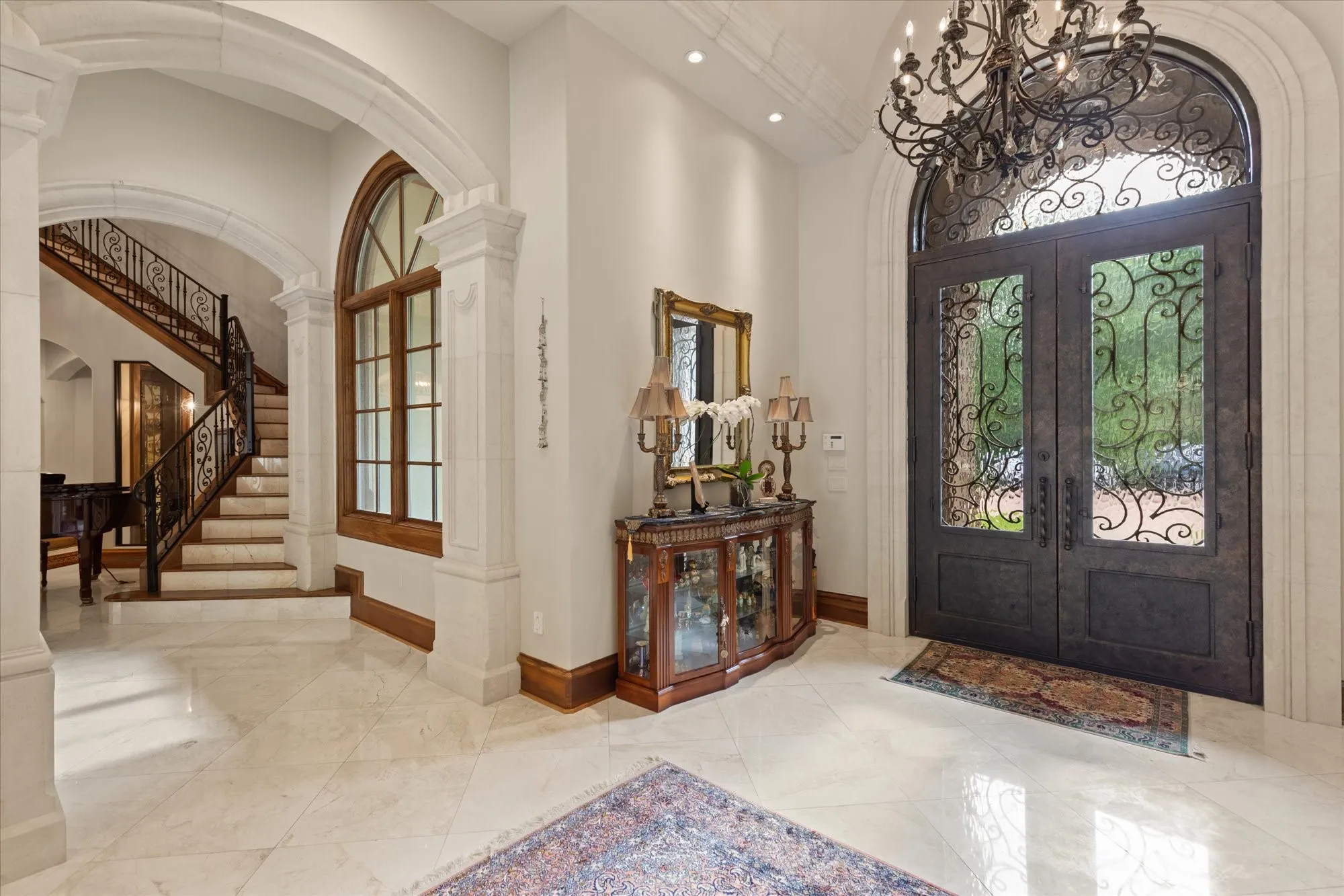 Single Family Residence For Sale in Gregg County , 3705 Champions Ridge Lane, Longview, Texas 75605, 5 Bedroom, 5 Bathroom, 4 Garage spaces, 5,969 Sqft, built in 2016, mls#21243226, Real Estate Agent in Longview, Homes For Sale in Gregg county, Homes For Sale in Longview, Realtor in Longview Texas, Real Estate Brokerage Independent Realty Texas, Luminita Cordes Realtor