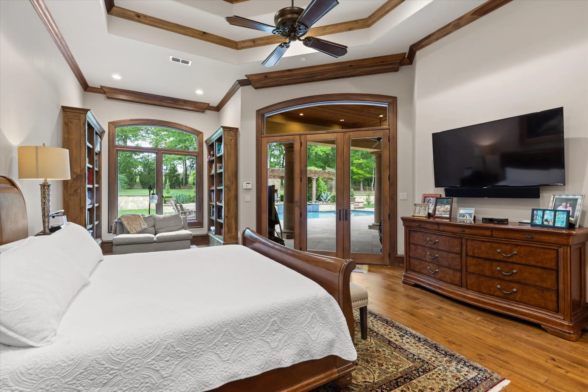 Single Family Residence For Sale in Gregg County , 3705 Champions Ridge Lane, Longview, Texas 75605, 5 Bedroom, 5 Bathroom, 4 Garage spaces, 5,969 Sqft, built in 2016, mls#21243226, Real Estate Agent in Longview, Homes For Sale in Gregg county, Homes For Sale in Longview, Realtor in Longview Texas, Real Estate Brokerage Independent Realty Texas, Luminita Cordes Realtor