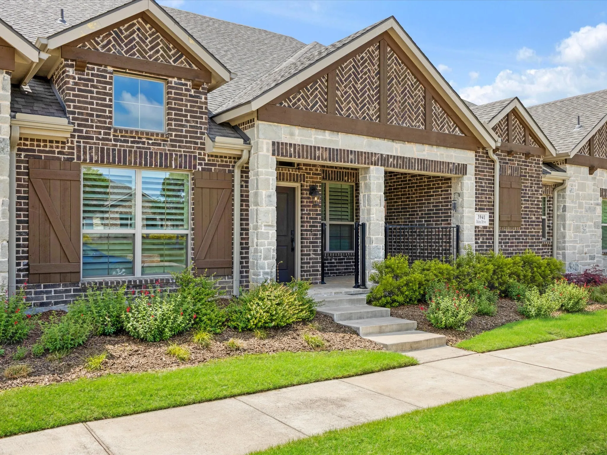 Townhouse For Sale in Denton County , 3941 Dalea Drive, Prosper, Texas 75078, 2 Bedrooms, 2 Bathrooms, 2 Garage spaces, 1,379 Sqft, built in 2019, Preowned, Price $450,000, mls#21242033, Real Estate Agent in Prosper, Homes For Sale in Denton county, Homes For Sale in Prosper, Realtor in Prosper Texas, Real Estate Brokerage Independent Realty Texas, Luminita Cordes Realtor