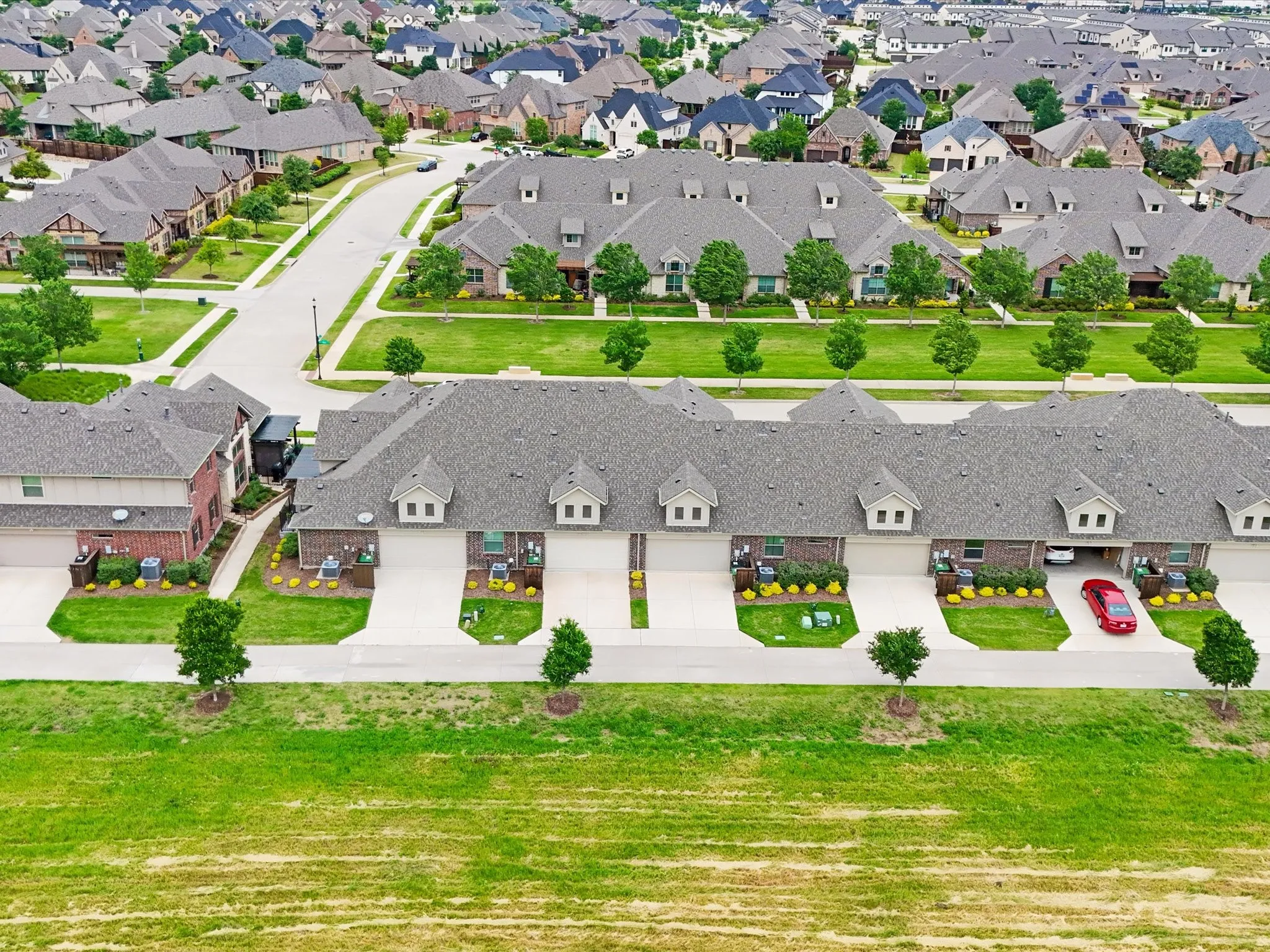 Townhouse For Sale in Denton County , 3941 Dalea Drive, Prosper, Texas 75078, 2 Bedrooms, 2 Bathrooms, 2 Garage spaces, 1,379 Sqft, built in 2019, Preowned, Price $450,000, mls#21242033, Real Estate Agent in Prosper, Homes For Sale in Denton county, Homes For Sale in Prosper, Realtor in Prosper Texas, Real Estate Brokerage Independent Realty Texas, Luminita Cordes Realtor