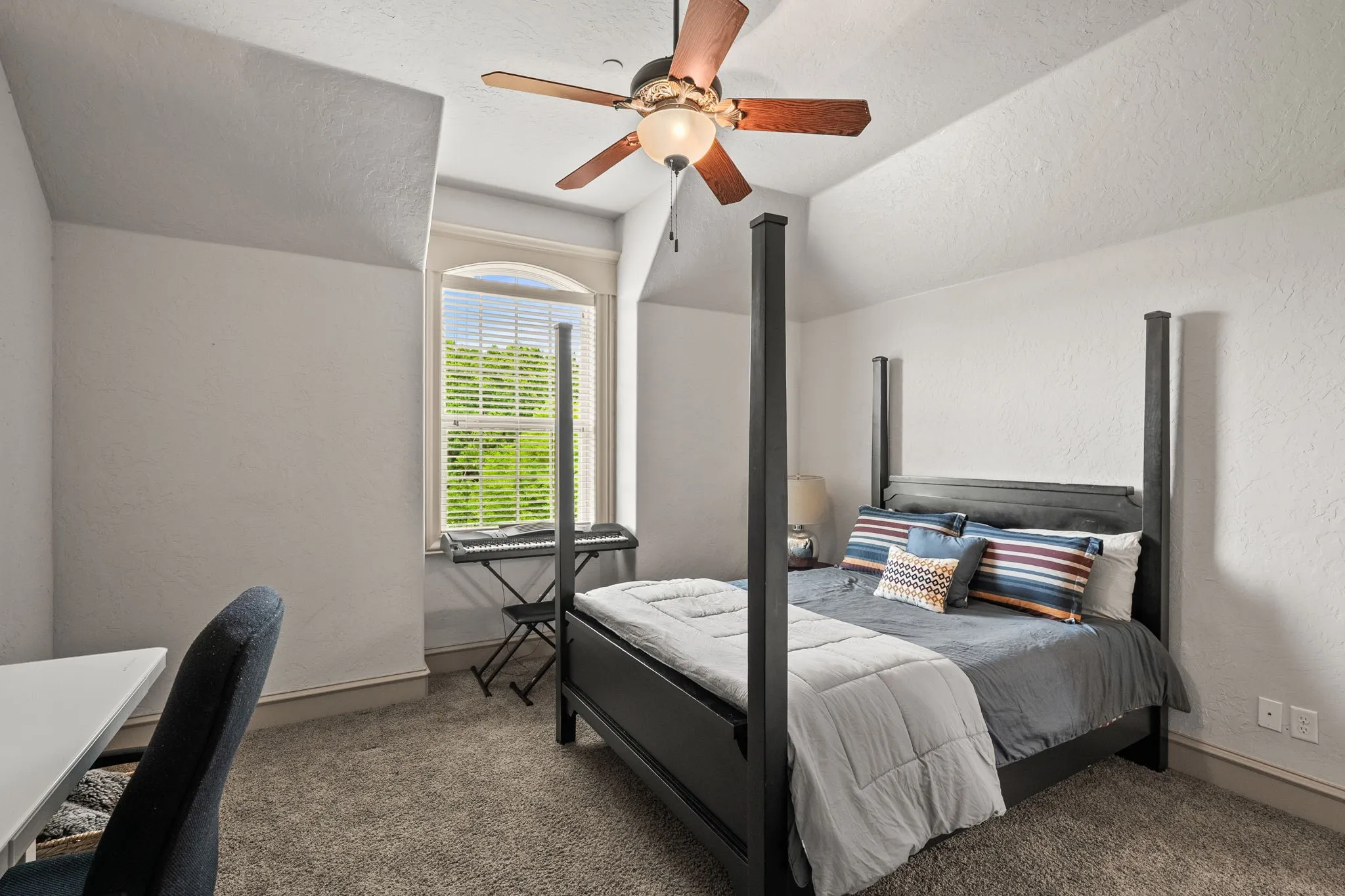 Single Family Residence For Sale in Collin County , 5412 Oakfield Drive, Mc Kinney, Texas 75071, 5 Bedroom, 7 Bathroom, 5 Garage spaces, 6,586 Sqft, built in 2008, Preowned, mls#21241925, Real Estate Agent in Mc Kinney, Homes For Sale in Collin county, Homes For Sale in Mc Kinney, Realtor in Mc Kinney Texas, Real Estate Brokerage Independent Realty Texas, Luminita Cordes Realtor