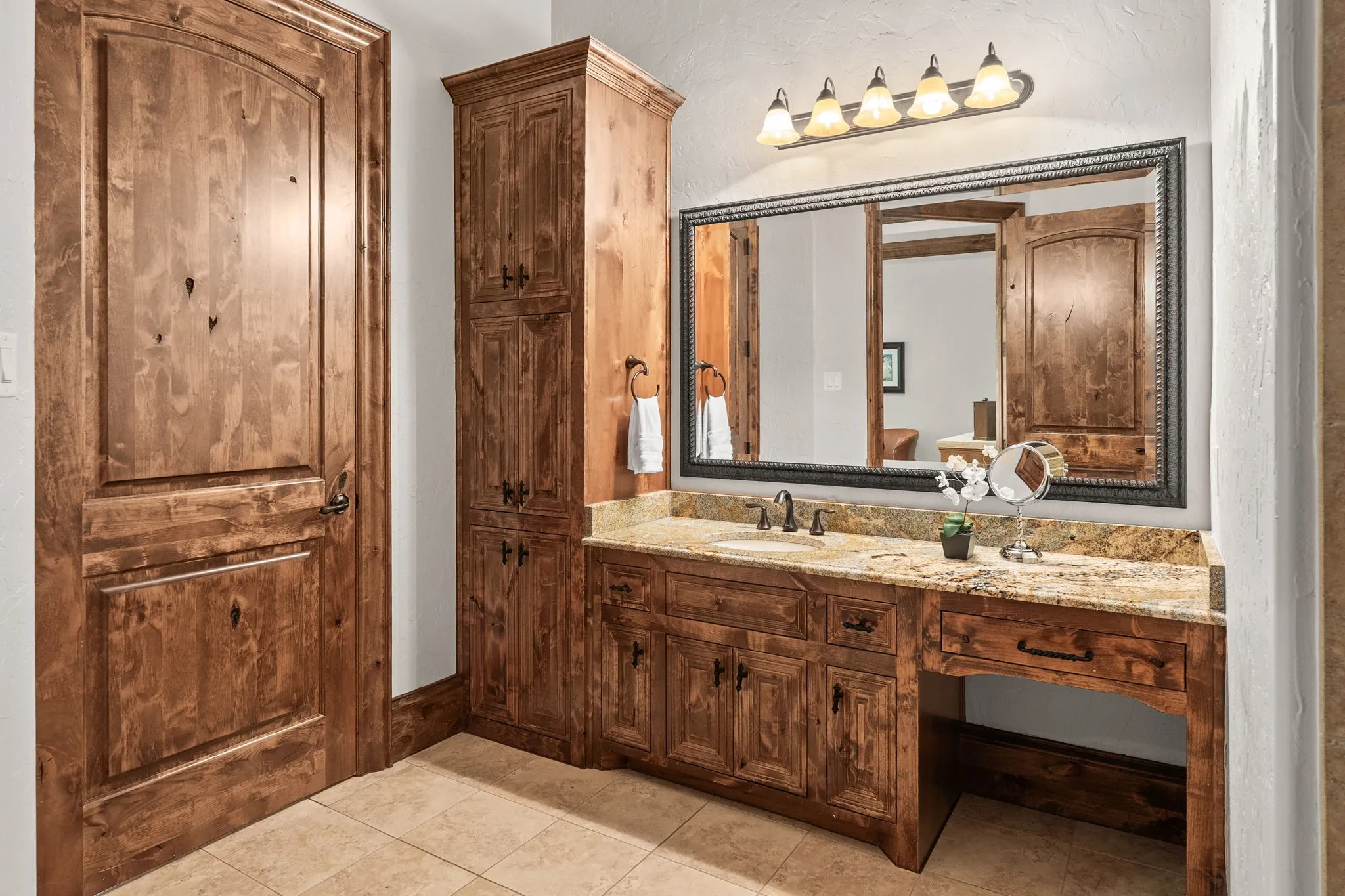 Single Family Residence For Sale in Collin County , 5412 Oakfield Drive, Mc Kinney, Texas 75071, 5 Bedroom, 7 Bathroom, 5 Garage spaces, 6,586 Sqft, built in 2008, Preowned, mls#21241925, Real Estate Agent in Mc Kinney, Homes For Sale in Collin county, Homes For Sale in Mc Kinney, Realtor in Mc Kinney Texas, Real Estate Brokerage Independent Realty Texas, Luminita Cordes Realtor