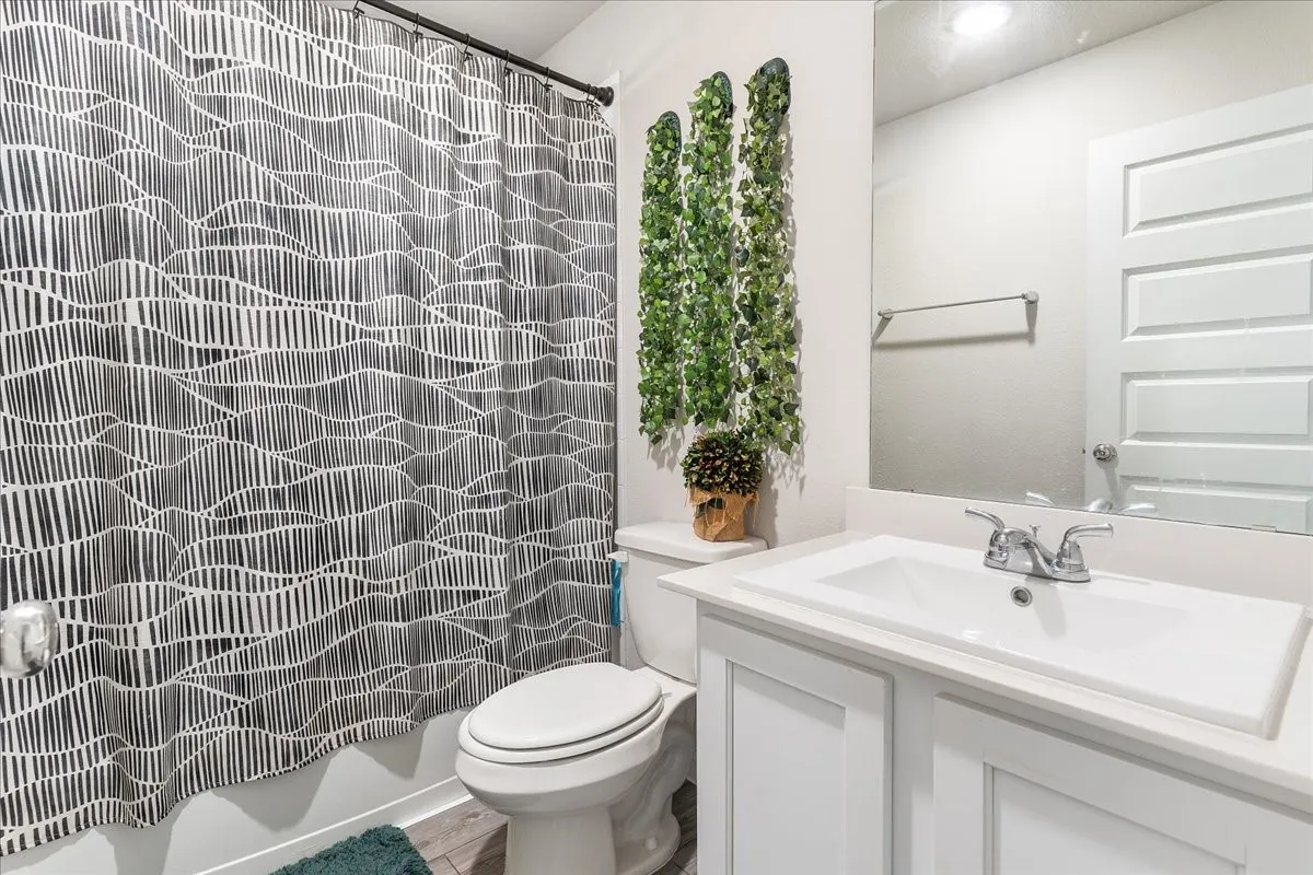 Single Family Residence For Sale in Collin County , 2516 Gaulding Street, Royse City, Texas 75189, 4 Bedroom, 4 Bathroom, 2 Garage spaces, 2,547 Sqft, built in 2022, Preowned, mls#21242735, Real Estate Agent in Royse City, Homes For Sale in Collin county, Homes For Sale in Royse City, Realtor in Royse City Texas, Real Estate Brokerage Independent Realty Texas, Luminita Cordes Realtor