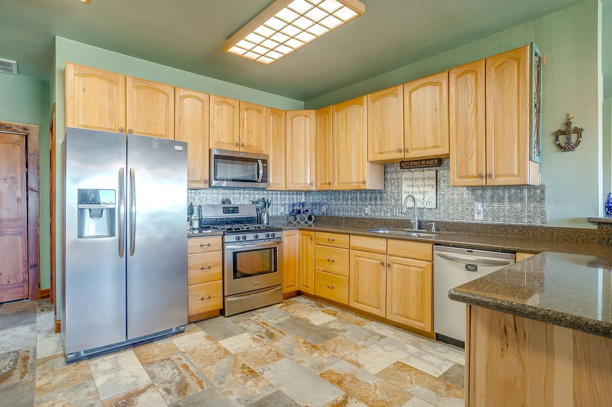 Farm For Sale in Wise County , 141 County Road 4793, Boyd, Texas 76023, 4 Bedroom, 2 Bathroom, 2 Garage spaces, 2,400 Sqft, built in 2000, mls#21242587, Real Estate Agent in Boyd, Homes For Sale in Wise county, Homes For Sale in Boyd, Realtor in Boyd Texas, Real Estate Brokerage Independent Realty Texas, Luminita Cordes Realtor