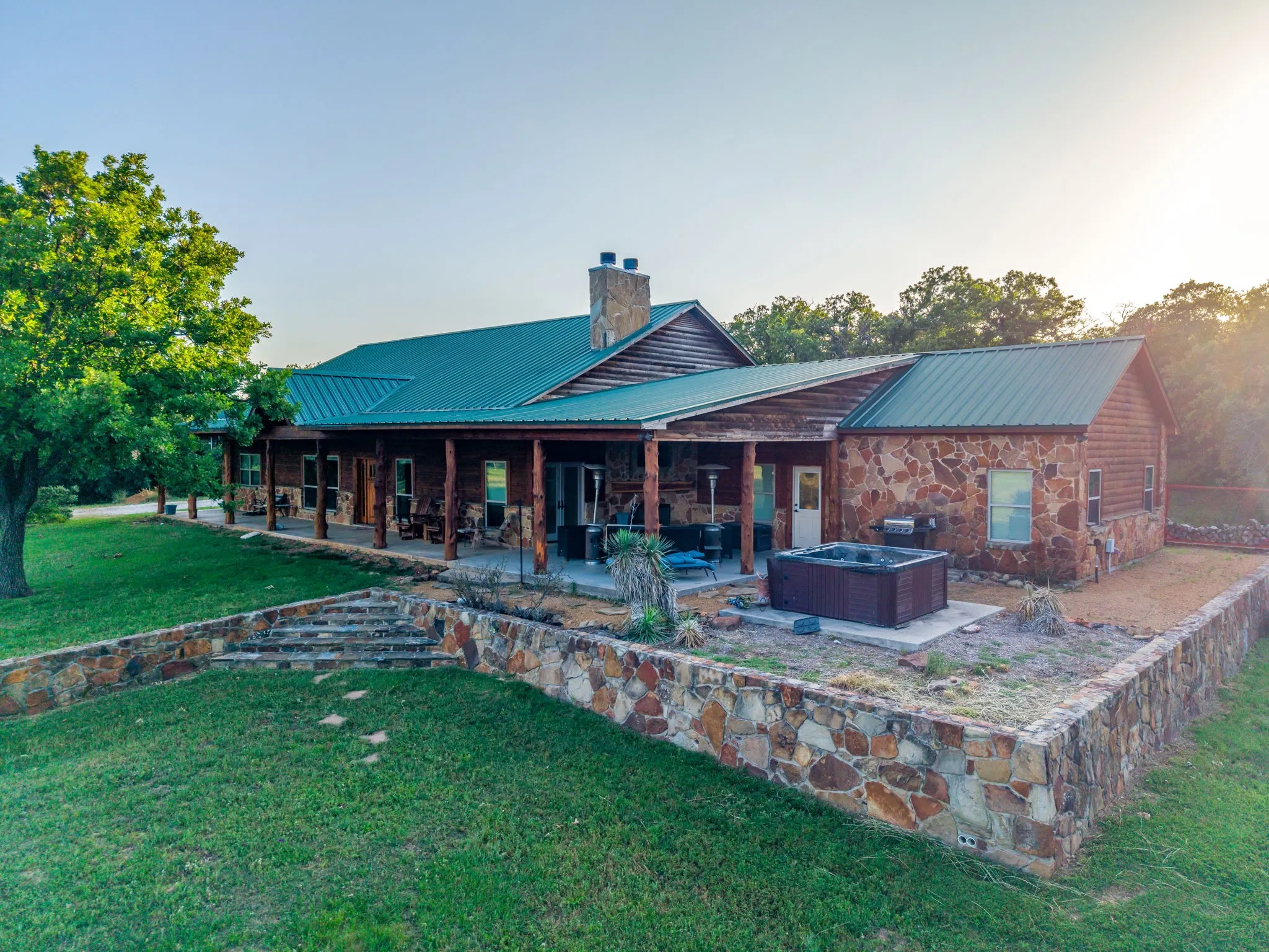 Farm For Sale in Wise County , 141 County Road 4793, Boyd, Texas 76023, 4 Bedroom, 2 Bathroom, 2 Garage spaces, 2,400 Sqft, built in 2000, mls#21242587, Real Estate Agent in Boyd, Homes For Sale in Wise county, Homes For Sale in Boyd, Realtor in Boyd Texas, Real Estate Brokerage Independent Realty Texas, Luminita Cordes Realtor