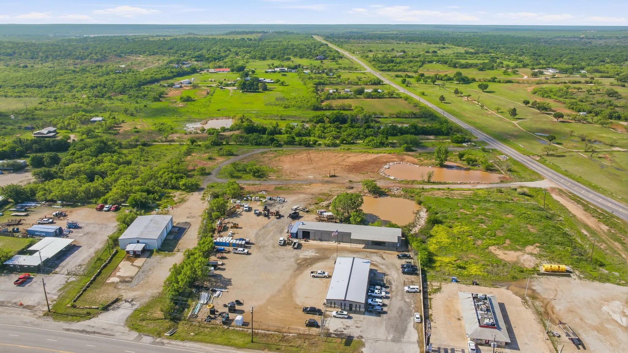 Retail For Sale in Stephens County , 3429 W Walker Street, Breckenridge, Texas 76424, 0, 0, Garage spaces, 0 Sqft, built in 1982, Preowned, mls#21243217, Real Estate Agent in Breckenridge, Homes For Sale in Stephens county, Homes For Sale in Breckenridge, Realtor in Breckenridge Texas, Real Estate Brokerage Independent Realty Texas, Luminita Cordes Realtor