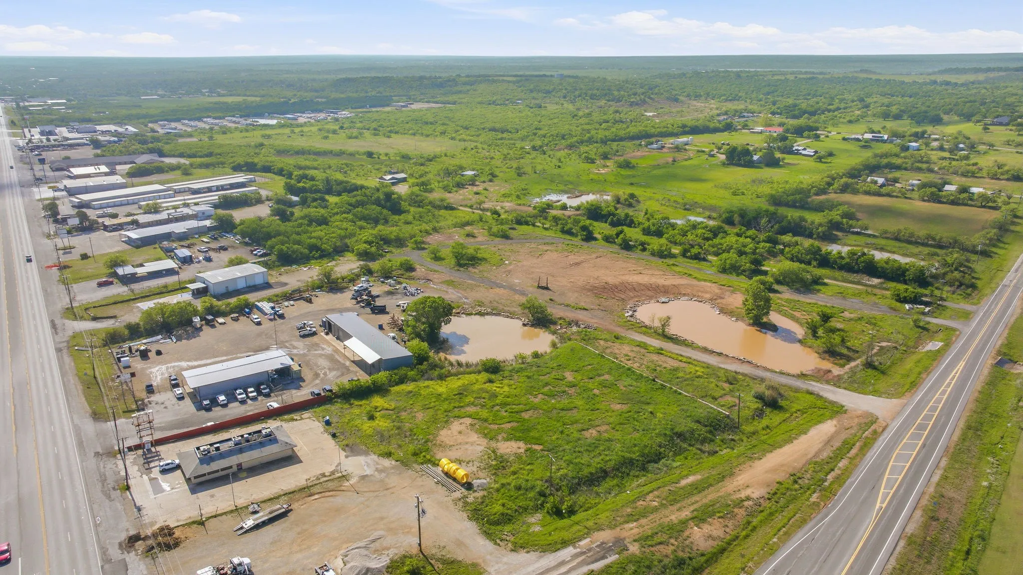 Retail For Sale in Stephens County , 3429 W Walker Street, Breckenridge, Texas 76424, 0, 0, Garage spaces, 0 Sqft, built in 1982, Preowned, mls#21243217, Real Estate Agent in Breckenridge, Homes For Sale in Stephens county, Homes For Sale in Breckenridge, Realtor in Breckenridge Texas, Real Estate Brokerage Independent Realty Texas, Luminita Cordes Realtor