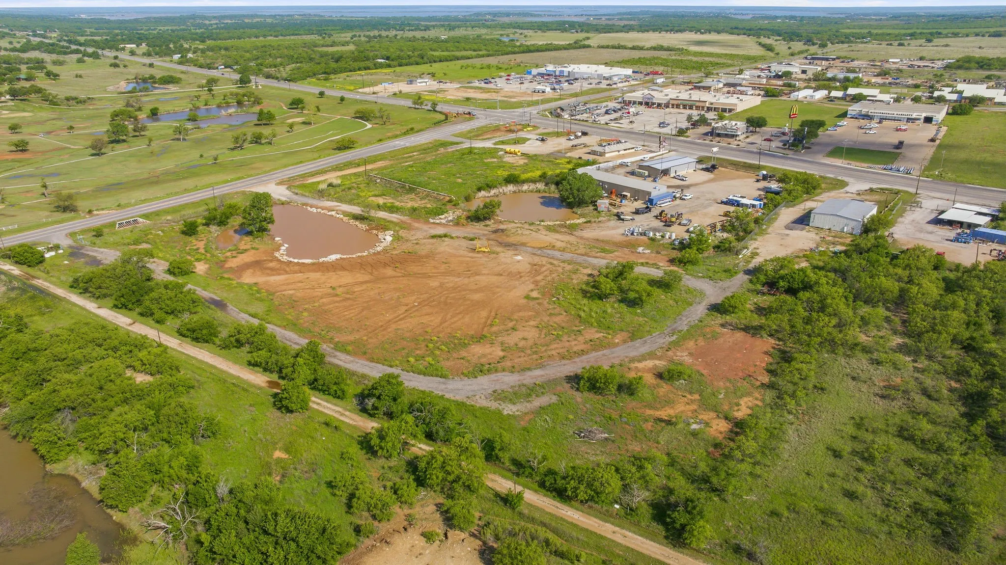 Retail For Sale in Stephens County , 3429 W Walker Street, Breckenridge, Texas 76424, 0, 0, Garage spaces, 0 Sqft, built in 1982, Preowned, mls#21243217, Real Estate Agent in Breckenridge, Homes For Sale in Stephens county, Homes For Sale in Breckenridge, Realtor in Breckenridge Texas, Real Estate Brokerage Independent Realty Texas, Luminita Cordes Realtor