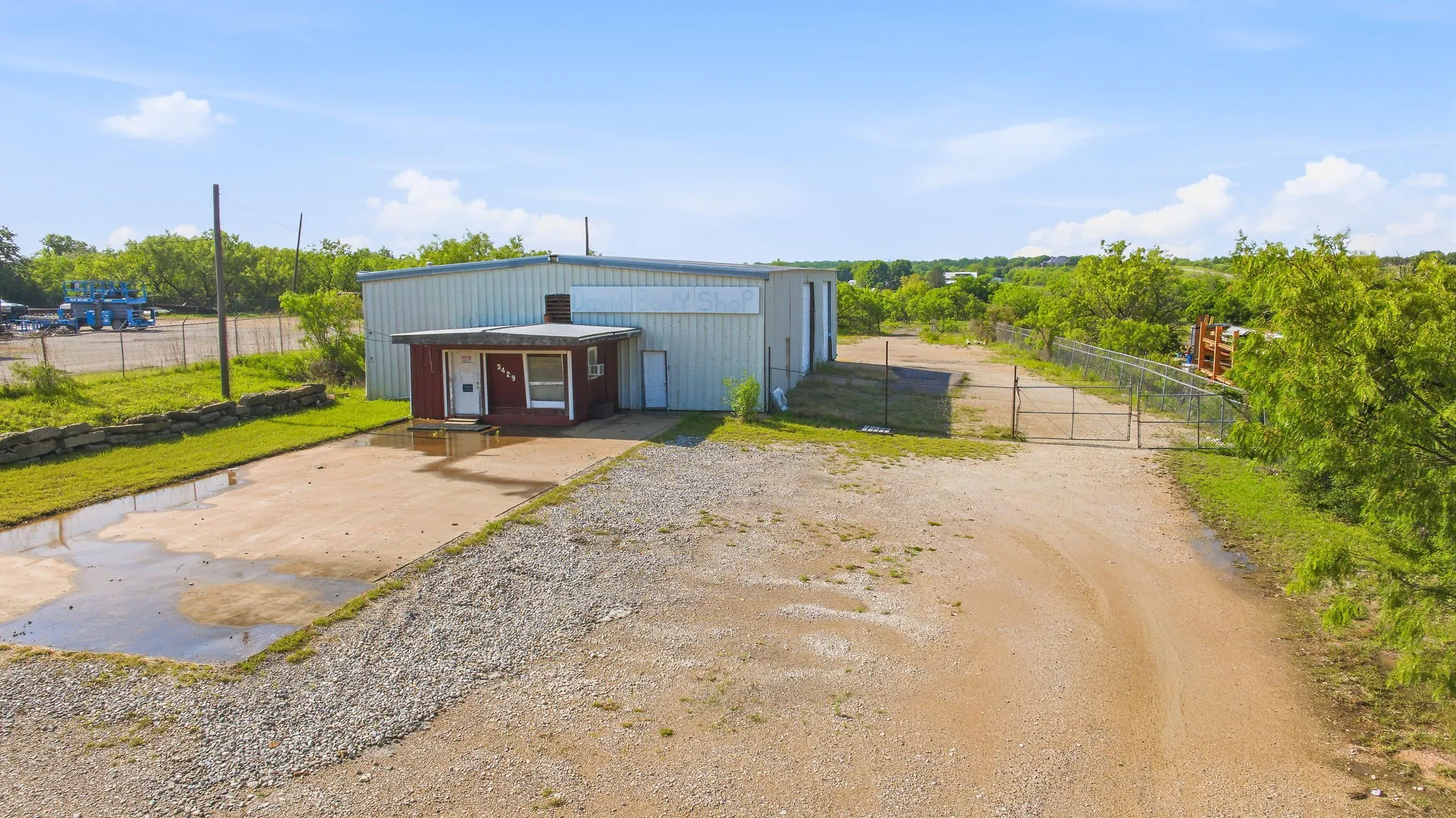 Retail For Sale in Stephens County , 3429 W Walker Street, Breckenridge, Texas 76424, 0, 0, Garage spaces, 0 Sqft, built in 1982, Preowned, mls#21243217, Real Estate Agent in Breckenridge, Homes For Sale in Stephens county, Homes For Sale in Breckenridge, Realtor in Breckenridge Texas, Real Estate Brokerage Independent Realty Texas, Luminita Cordes Realtor