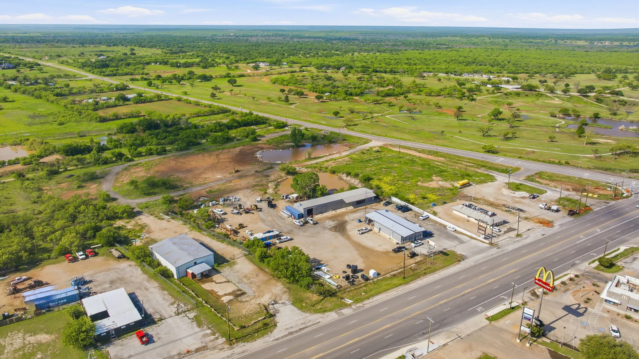 Retail For Sale in Stephens County , 3429 W Walker Street, Breckenridge, Texas 76424, 0, 0, Garage spaces, 0 Sqft, built in 1982, Preowned, mls#21243217, Real Estate Agent in Breckenridge, Homes For Sale in Stephens county, Homes For Sale in Breckenridge, Realtor in Breckenridge Texas, Real Estate Brokerage Independent Realty Texas, Luminita Cordes Realtor
