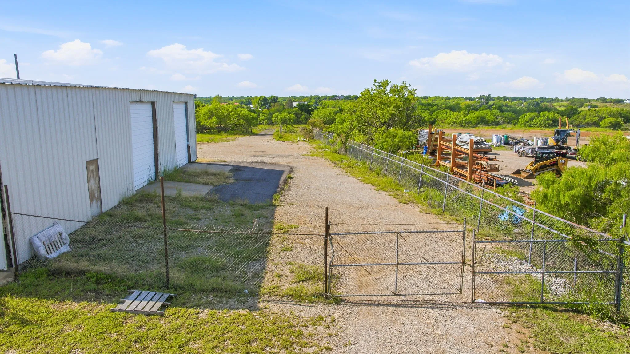 Retail For Sale in Stephens County , 3429 W Walker Street, Breckenridge, Texas 76424, 0, 0, Garage spaces, 0 Sqft, built in 1982, Preowned, mls#21243217, Real Estate Agent in Breckenridge, Homes For Sale in Stephens county, Homes For Sale in Breckenridge, Realtor in Breckenridge Texas, Real Estate Brokerage Independent Realty Texas, Luminita Cordes Realtor