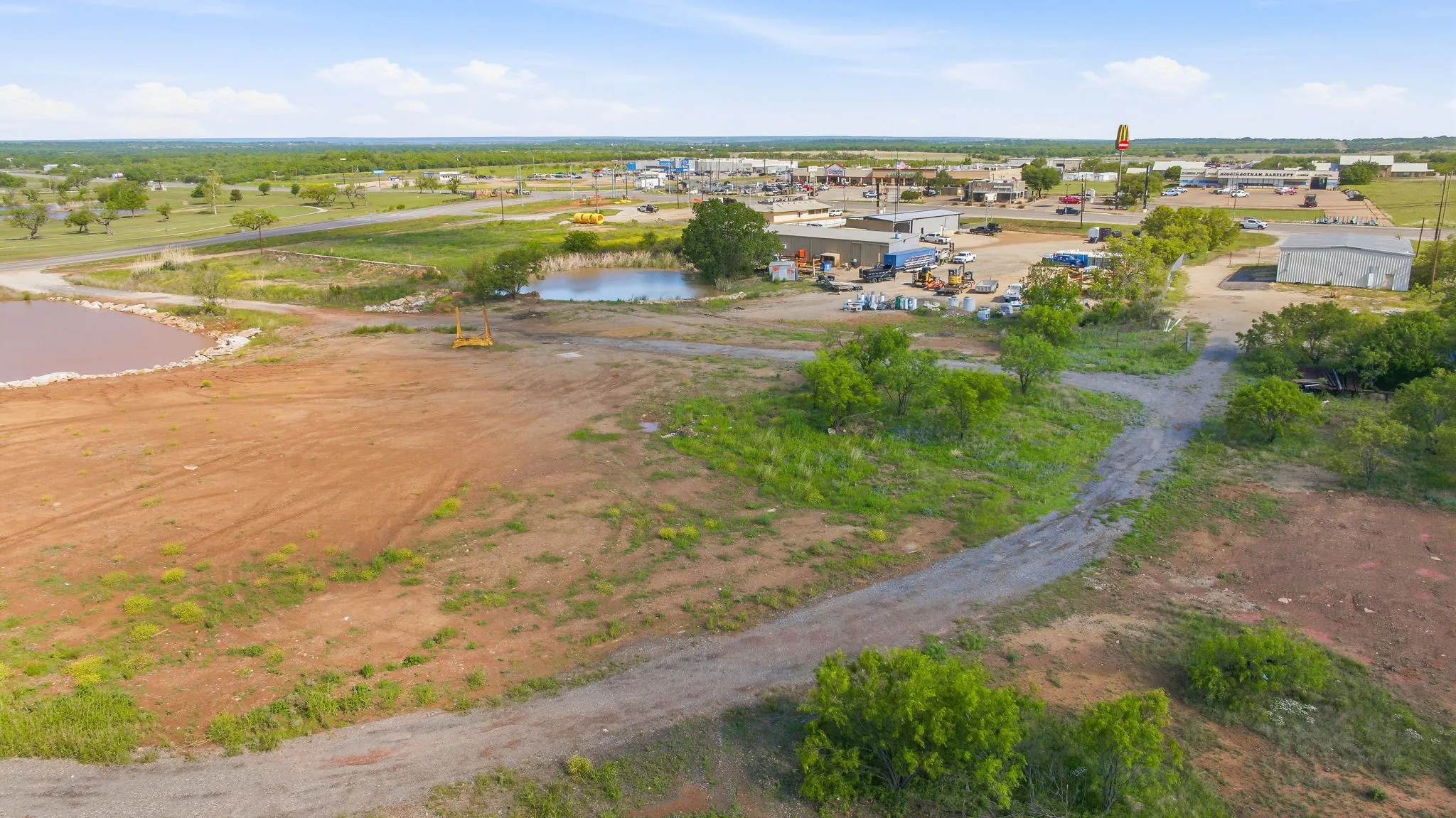 Retail For Sale in Stephens County , 3429 W Walker Street, Breckenridge, Texas 76424, 0, 0, Garage spaces, 0 Sqft, built in 1982, Preowned, mls#21243217, Real Estate Agent in Breckenridge, Homes For Sale in Stephens county, Homes For Sale in Breckenridge, Realtor in Breckenridge Texas, Real Estate Brokerage Independent Realty Texas, Luminita Cordes Realtor