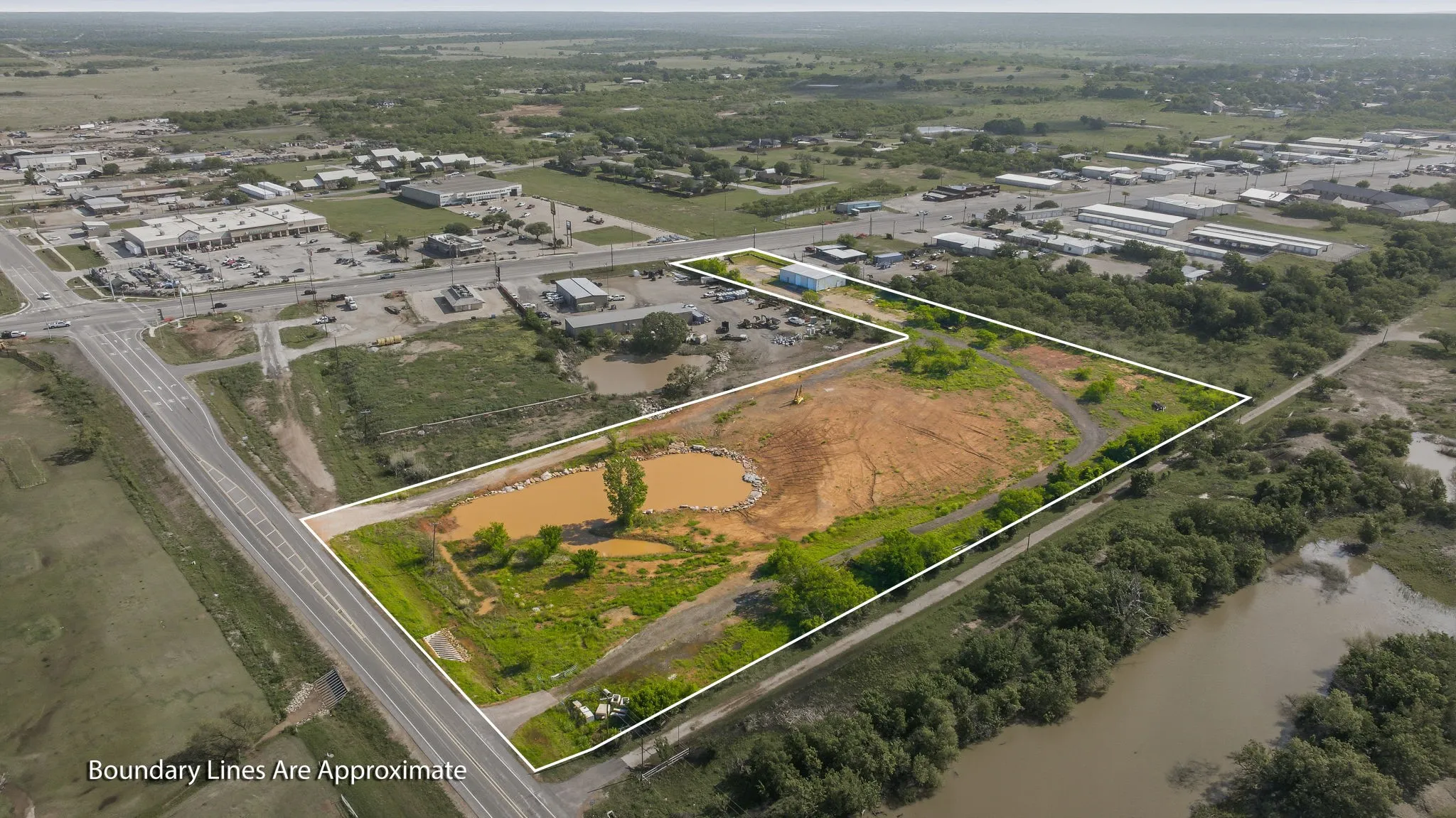 Retail For Sale in Stephens County , 3429 W Walker Street, Breckenridge, Texas 76424, 0, 0, Garage spaces, 0 Sqft, built in 1982, Preowned, mls#21243217, Real Estate Agent in Breckenridge, Homes For Sale in Stephens county, Homes For Sale in Breckenridge, Realtor in Breckenridge Texas, Real Estate Brokerage Independent Realty Texas, Luminita Cordes Realtor