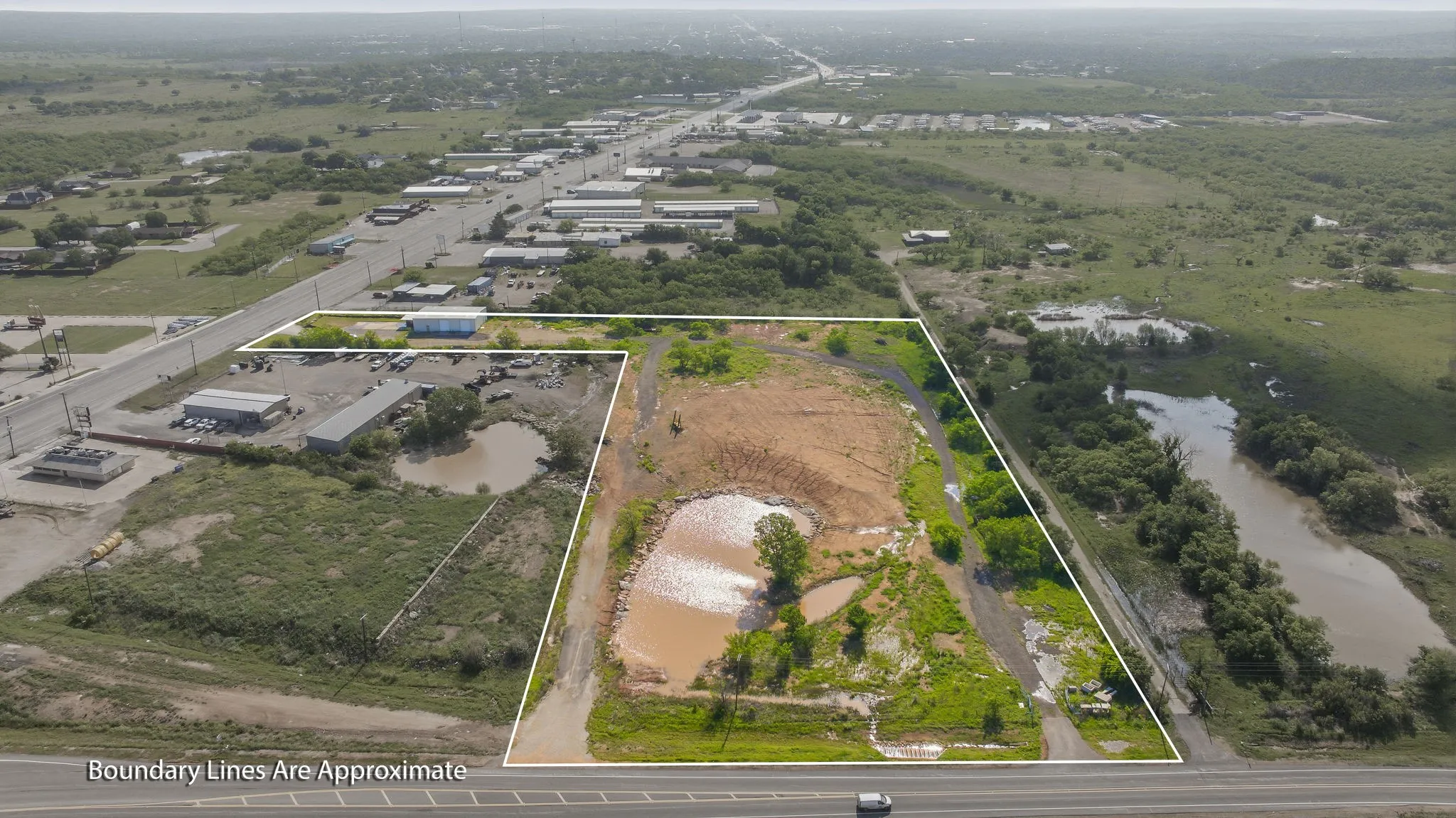 Retail For Sale in Stephens County , 3429 W Walker Street, Breckenridge, Texas 76424, 0, 0, Garage spaces, 0 Sqft, built in 1982, Preowned, mls#21243217, Real Estate Agent in Breckenridge, Homes For Sale in Stephens county, Homes For Sale in Breckenridge, Realtor in Breckenridge Texas, Real Estate Brokerage Independent Realty Texas, Luminita Cordes Realtor