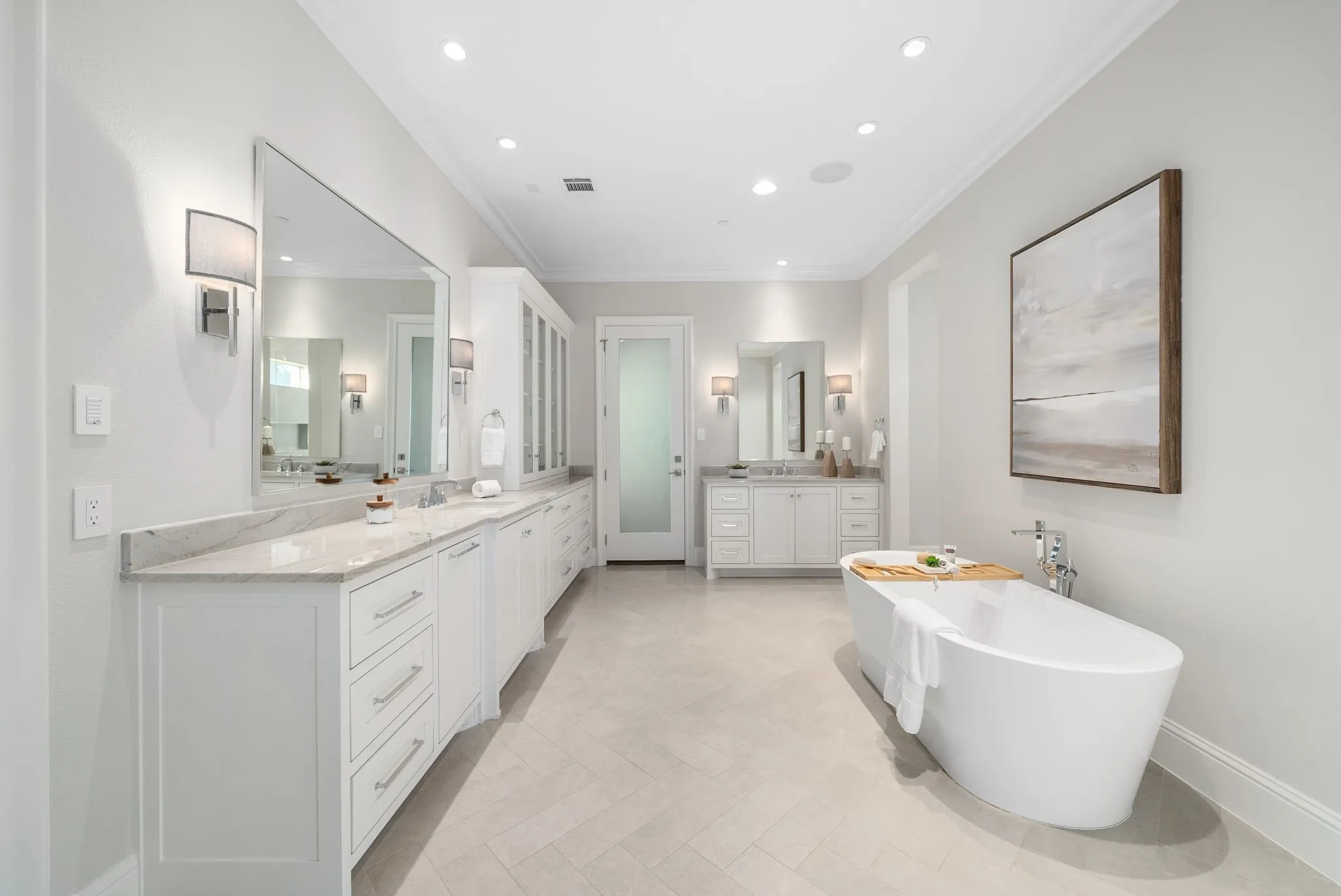 2nd floor primary bathroom