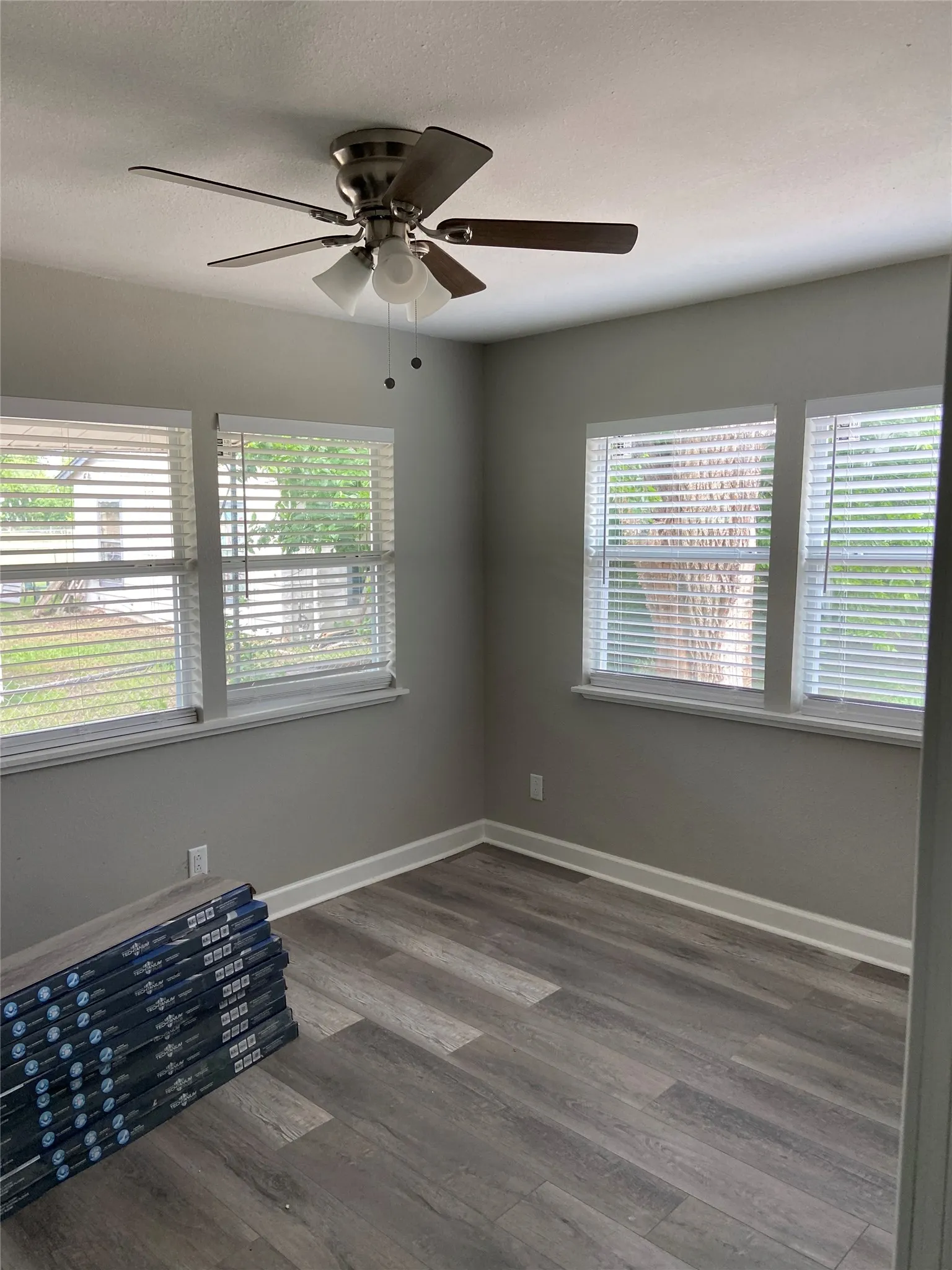 Single Family Residence For Sale in Palo Pinto County , 1607 SE 18th Street, Mineral Wells, Texas 76067, 4 Bedroom, 2 Bathroom, Garage spaces, 1,245 Sqft, built in 1950, mls#21242614, Real Estate Agent in Mineral Wells, Homes For Sale in Palo Pinto county, Homes For Sale in Mineral Wells, Realtor in Mineral Wells Texas, Real Estate Brokerage Independent Realty Texas, Luminita Cordes Realtor