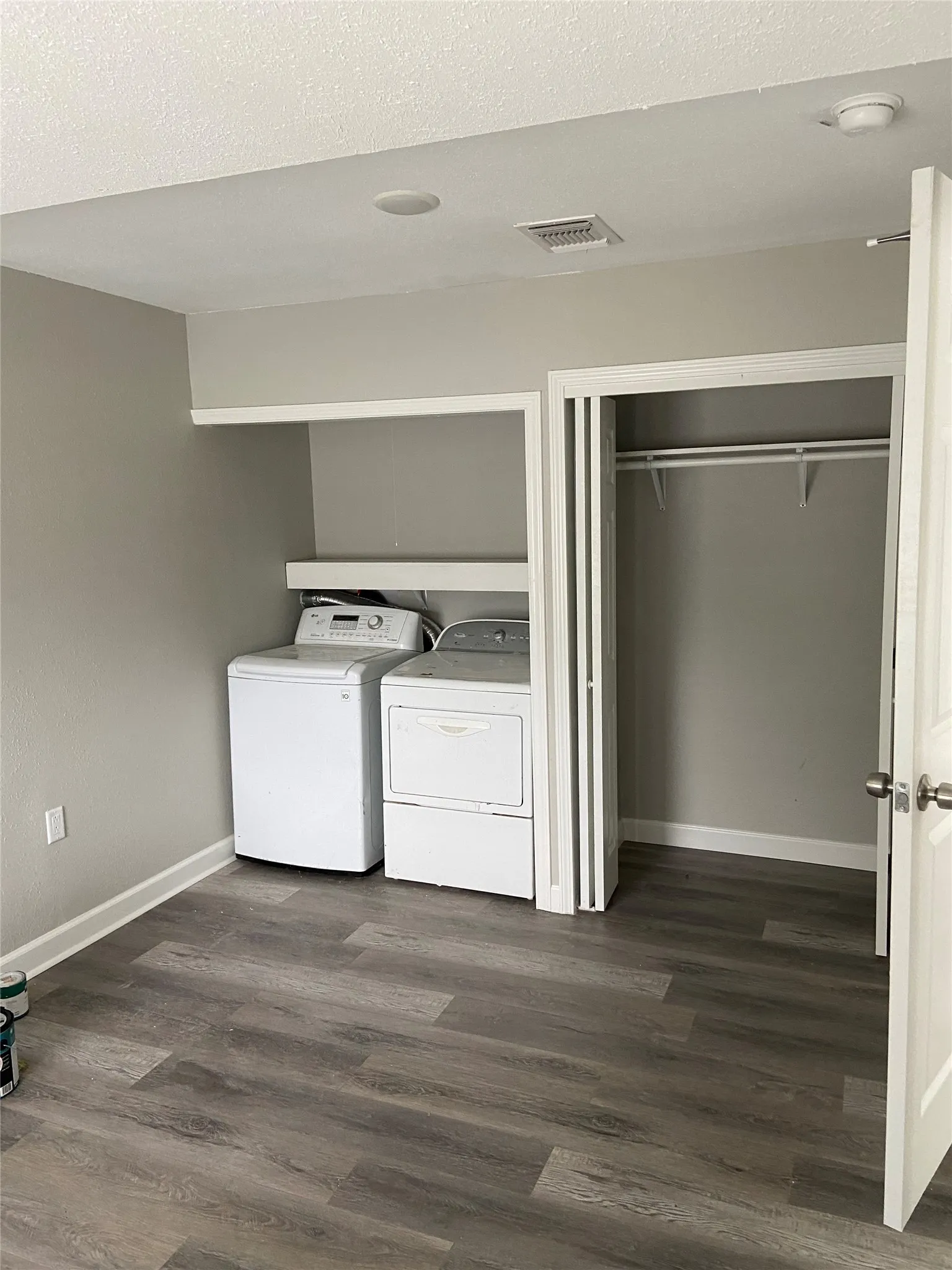 Single Family Residence For Sale in Palo Pinto County , 1607 SE 18th Street, Mineral Wells, Texas 76067, 4 Bedroom, 2 Bathroom, Garage spaces, 1,245 Sqft, built in 1950, mls#21242614, Real Estate Agent in Mineral Wells, Homes For Sale in Palo Pinto county, Homes For Sale in Mineral Wells, Realtor in Mineral Wells Texas, Real Estate Brokerage Independent Realty Texas, Luminita Cordes Realtor