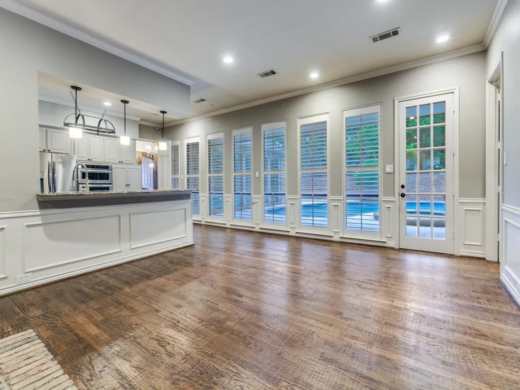 Single Family Residence For Sale in Collin County , 2009 Misty Haven Lane, Plano, Texas 75093, 4 Bedroom, 4 Bathroom, 3 Garage spaces, 3,762 Sqft, built in 1985, Preowned, mls#21239828, Real Estate Agent in Plano, Homes For Sale in Collin county, Homes For Sale in Plano, Realtor in Plano Texas, Real Estate Brokerage Independent Realty Texas, Luminita Cordes Realtor