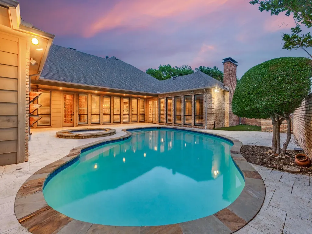 Single Family Residence For Sale in Collin County , 2009 Misty Haven Lane, Plano, Texas 75093, 4 Bedroom, 4 Bathroom, 3 Garage spaces, 3,762 Sqft, built in 1985, Preowned, mls#21239828, Real Estate Agent in Plano, Homes For Sale in Collin county, Homes For Sale in Plano, Realtor in Plano Texas, Real Estate Brokerage Independent Realty Texas, Luminita Cordes Realtor