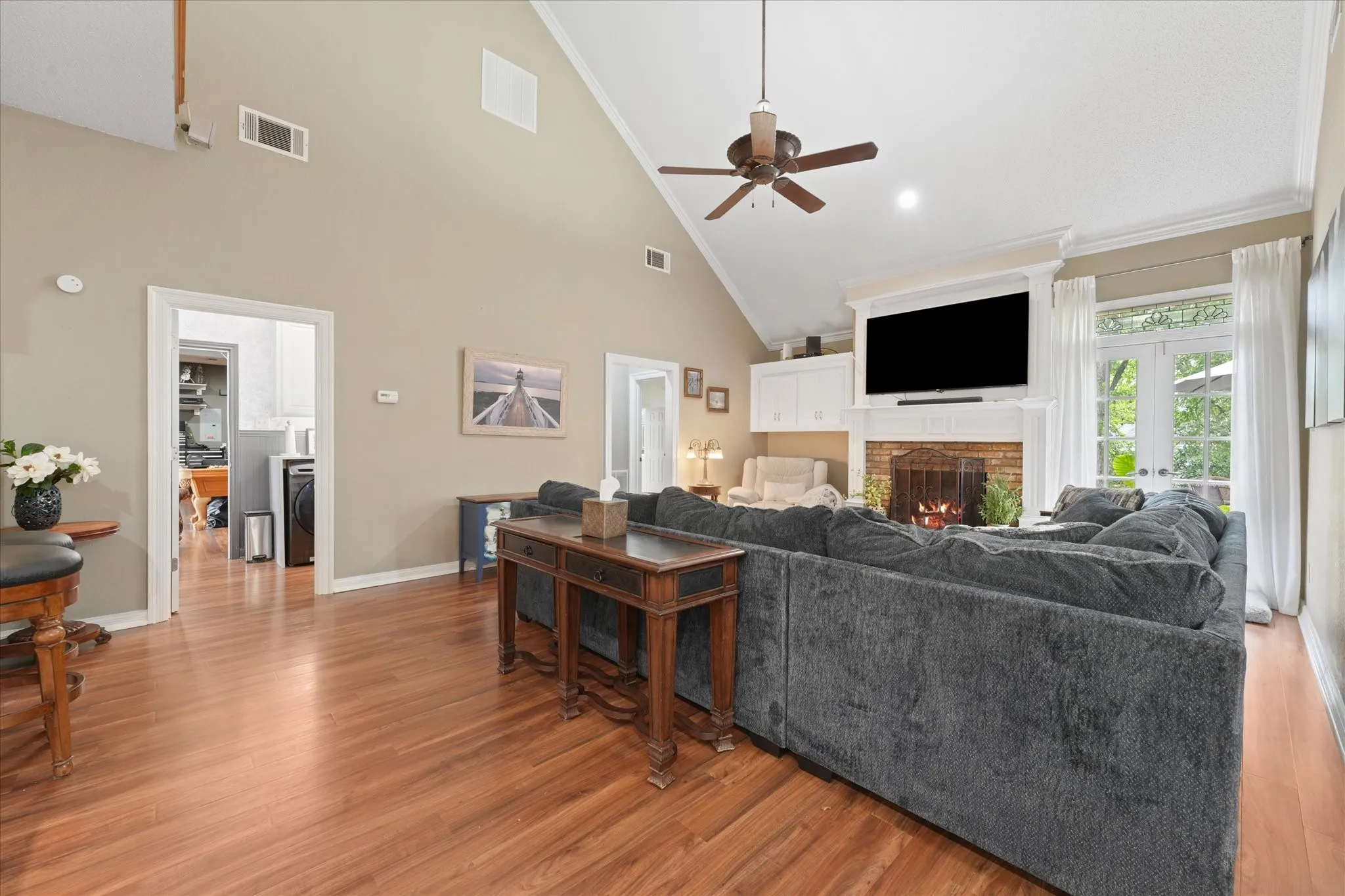 2nd Living Room