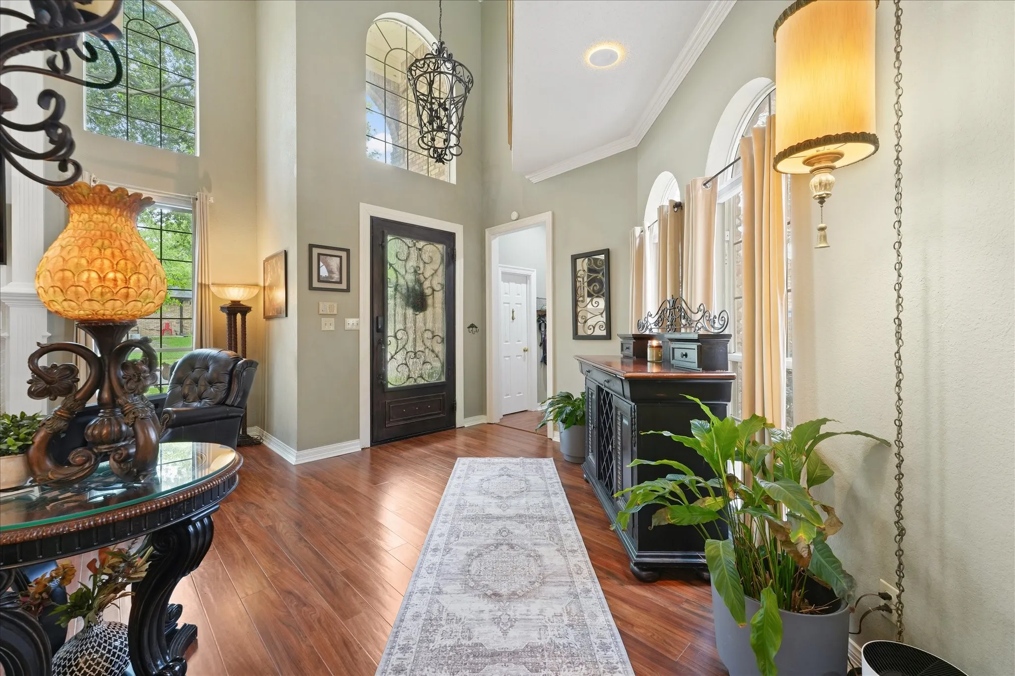 Single Family Residence For Sale in Dallas County , 626 Creekbend Drive, Mesquite, Texas 75149, 4 Bedroom, 4 Bathroom, Garage spaces, 4,664 Sqft, built in 1989, Preowned, Price $650,000, mls#21231601, Real Estate Agent in Mesquite, Homes For Sale in Dallas county, Homes For Sale in Mesquite, Realtor in Mesquite Texas, Real Estate Brokerage Independent Realty Texas, Luminita Cordes Realtor
