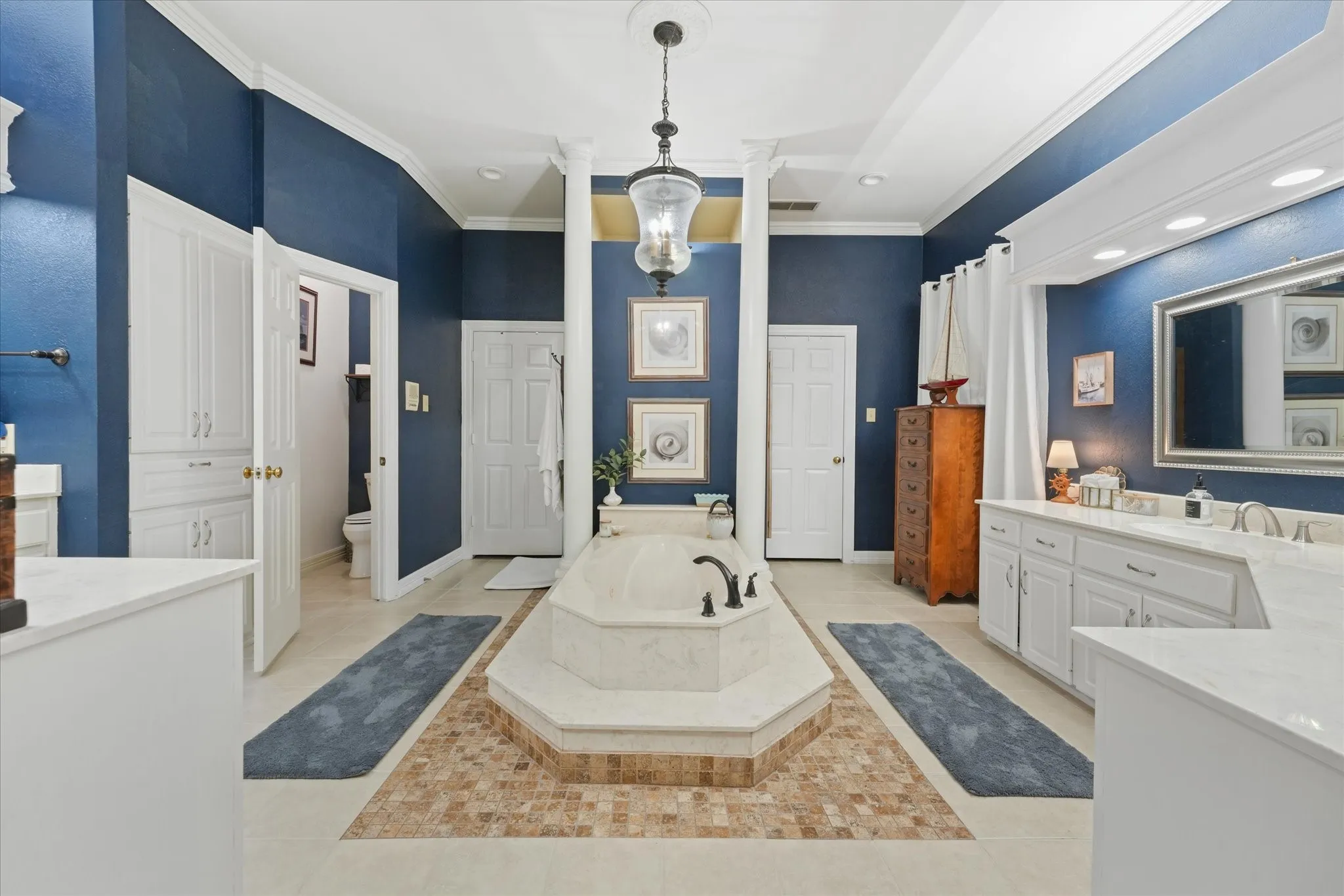 Single Family Residence For Sale in Dallas County , 626 Creekbend Drive, Mesquite, Texas 75149, 4 Bedroom, 4 Bathroom, Garage spaces, 4,664 Sqft, built in 1989, Preowned, Price $650,000, mls#21231601, Real Estate Agent in Mesquite, Homes For Sale in Dallas county, Homes For Sale in Mesquite, Realtor in Mesquite Texas, Real Estate Brokerage Independent Realty Texas, Luminita Cordes Realtor