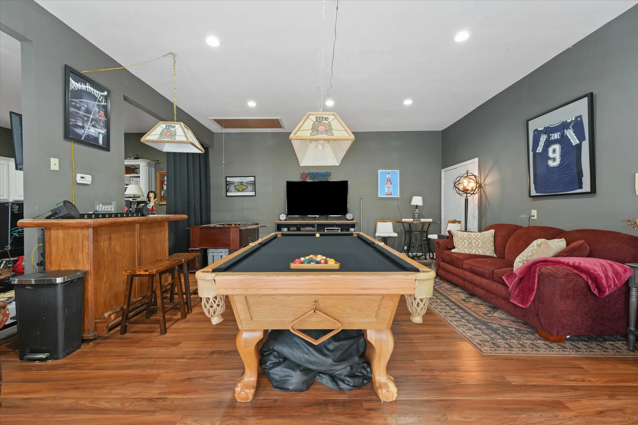 Single Family Residence For Sale in Dallas County , 626 Creekbend Drive, Mesquite, Texas 75149, 4 Bedroom, 4 Bathroom, Garage spaces, 4,664 Sqft, built in 1989, Preowned, Price $650,000, mls#21231601, Real Estate Agent in Mesquite, Homes For Sale in Dallas county, Homes For Sale in Mesquite, Realtor in Mesquite Texas, Real Estate Brokerage Independent Realty Texas, Luminita Cordes Realtor