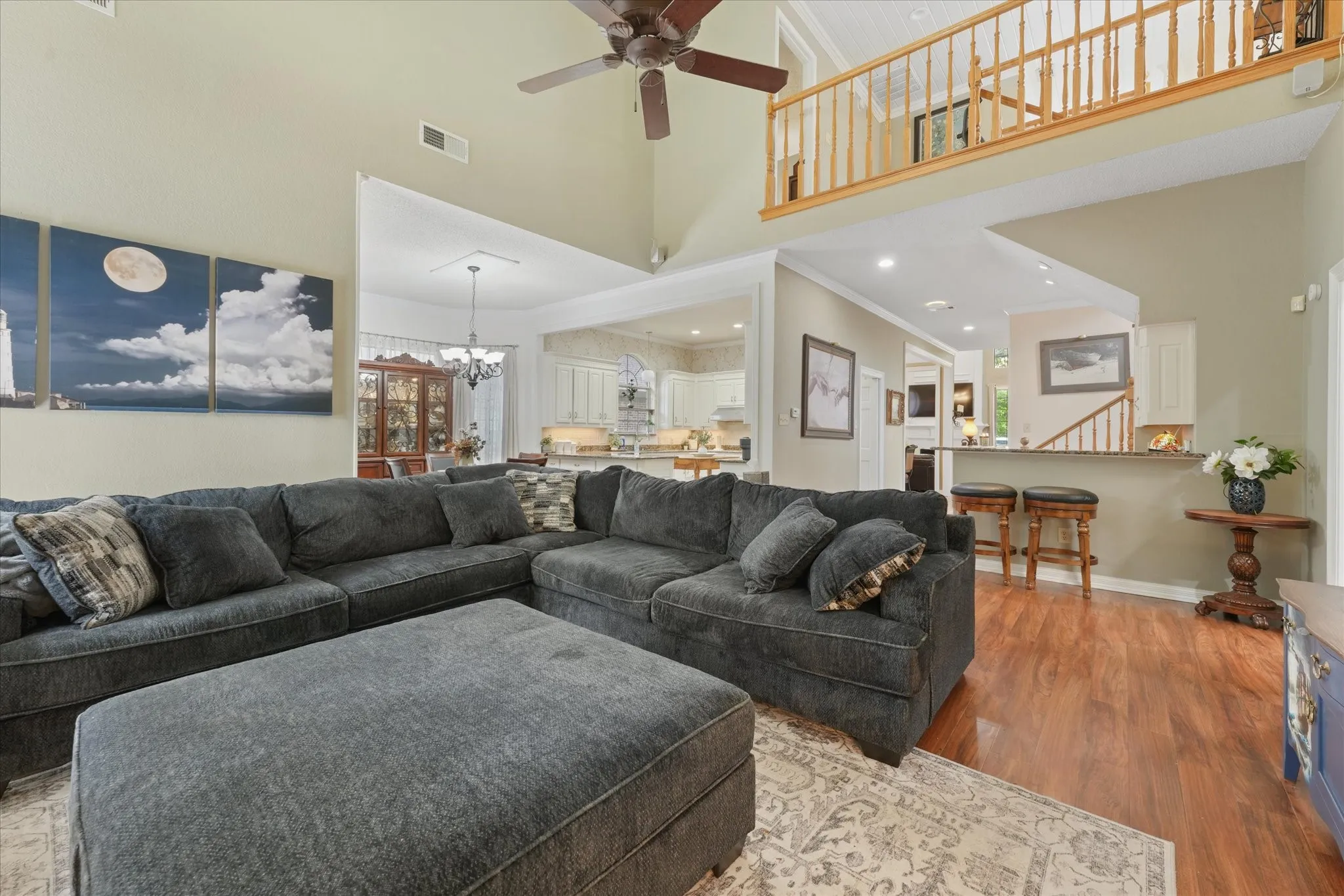 2nd Living Room