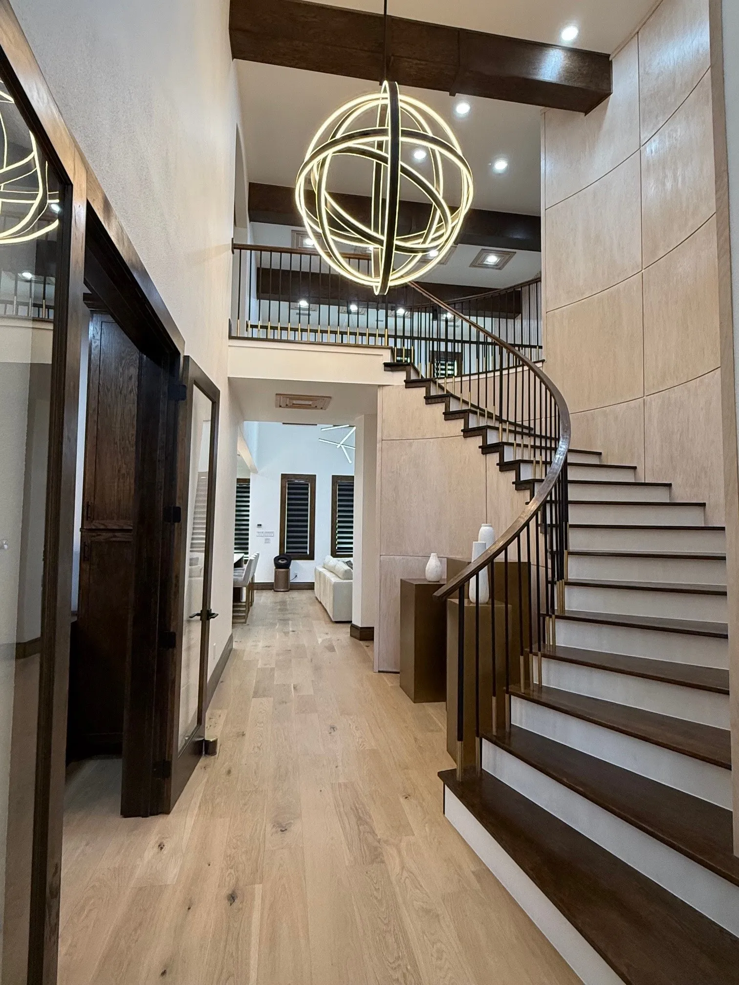 Single Family Residence For Sale in Tarrant County , 6410 Tuscany Park Drive, Arlington, Texas 76016, 4 Bedrooms, 5 Bathrooms, 2 Garage spaces, 3,498 Sqft, built in 2024, Price $699,000, mls#21243324, Real Estate Agent in Arlington, Homes For Sale in Tarrant county, Homes For Sale in Arlington, Realtor in Arlington Texas, Real Estate Brokerage Independent Realty Texas, Luminita Cordes Realtor