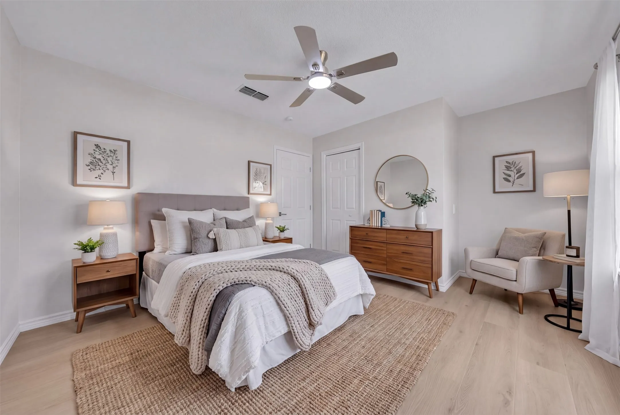Single Family Residence For Sale in Johnson County , 500 Curtis Road, Burleson, Texas 76028, 3 Bedroom, 2 Bathroom, 2 Garage spaces, 1,662 Sqft, built in 1975, mls#21234078, Real Estate Agent in Burleson, Homes For Sale in Johnson county, Homes For Sale in Burleson, Realtor in Burleson Texas, Real Estate Brokerage Independent Realty Texas, Luminita Cordes Realtor