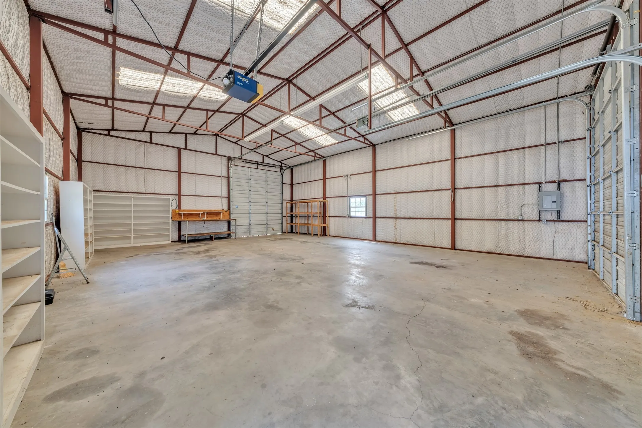Single Family Residence For Sale in Johnson County , 500 Curtis Road, Burleson, Texas 76028, 3 Bedroom, 2 Bathroom, 2 Garage spaces, 1,662 Sqft, built in 1975, mls#21234078, Real Estate Agent in Burleson, Homes For Sale in Johnson county, Homes For Sale in Burleson, Realtor in Burleson Texas, Real Estate Brokerage Independent Realty Texas, Luminita Cordes Realtor