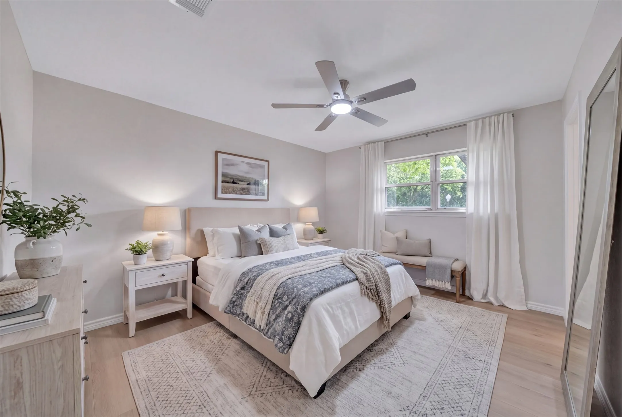 Single Family Residence For Sale in Johnson County , 500 Curtis Road, Burleson, Texas 76028, 3 Bedroom, 2 Bathroom, 2 Garage spaces, 1,662 Sqft, built in 1975, mls#21234078, Real Estate Agent in Burleson, Homes For Sale in Johnson county, Homes For Sale in Burleson, Realtor in Burleson Texas, Real Estate Brokerage Independent Realty Texas, Luminita Cordes Realtor