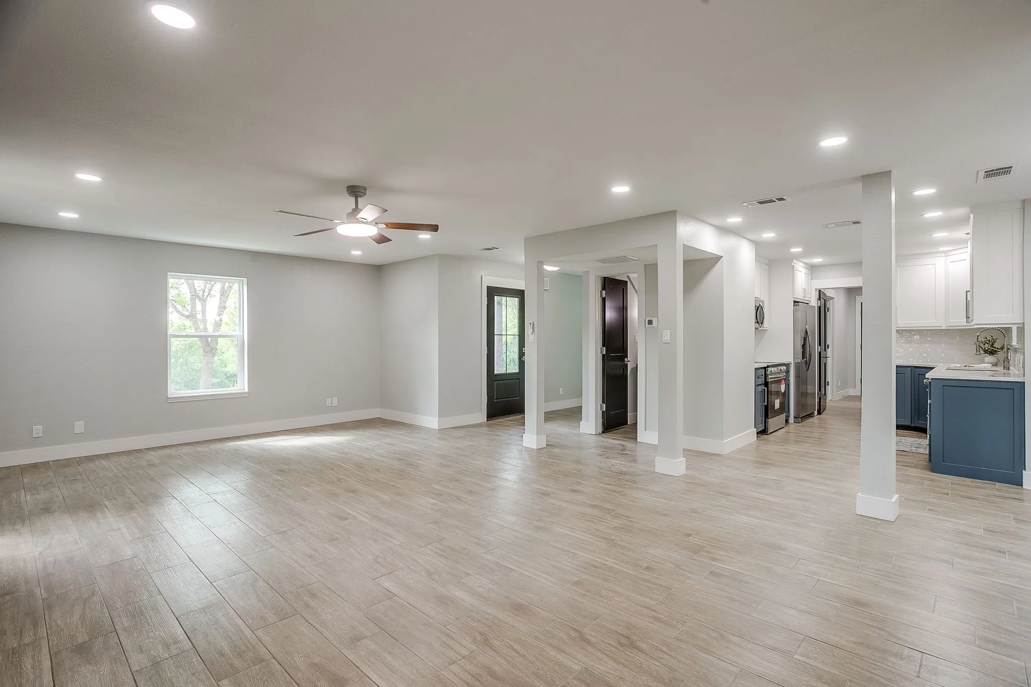 Single Family Residence For Sale in Parker County , 116 Remuda Drive, Fort Worth, Texas 76108, 3 Bedroom, 3 Bathroom, 2 Garage spaces, 2,267 Sqft, built in 1982, Preowned, mls#21243295, Real Estate Agent in Fort Worth, Homes For Sale in Parker county, Homes For Sale in Fort Worth, Realtor in Fort Worth Texas, Real Estate Brokerage Independent Realty Texas, Luminita Cordes Realtor