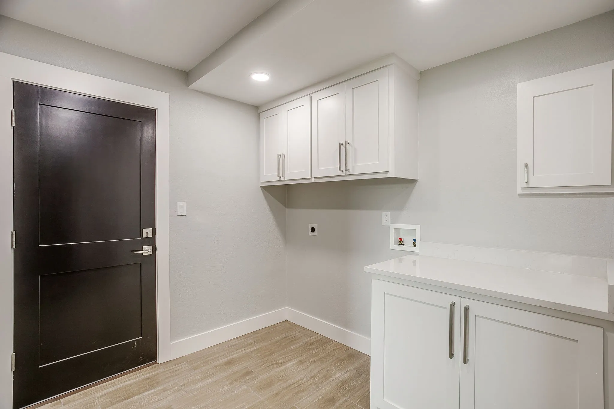 Single Family Residence For Sale in Parker County , 116 Remuda Drive, Fort Worth, Texas 76108, 3 Bedroom, 3 Bathroom, 2 Garage spaces, 2,267 Sqft, built in 1982, Preowned, mls#21243295, Real Estate Agent in Fort Worth, Homes For Sale in Parker county, Homes For Sale in Fort Worth, Realtor in Fort Worth Texas, Real Estate Brokerage Independent Realty Texas, Luminita Cordes Realtor