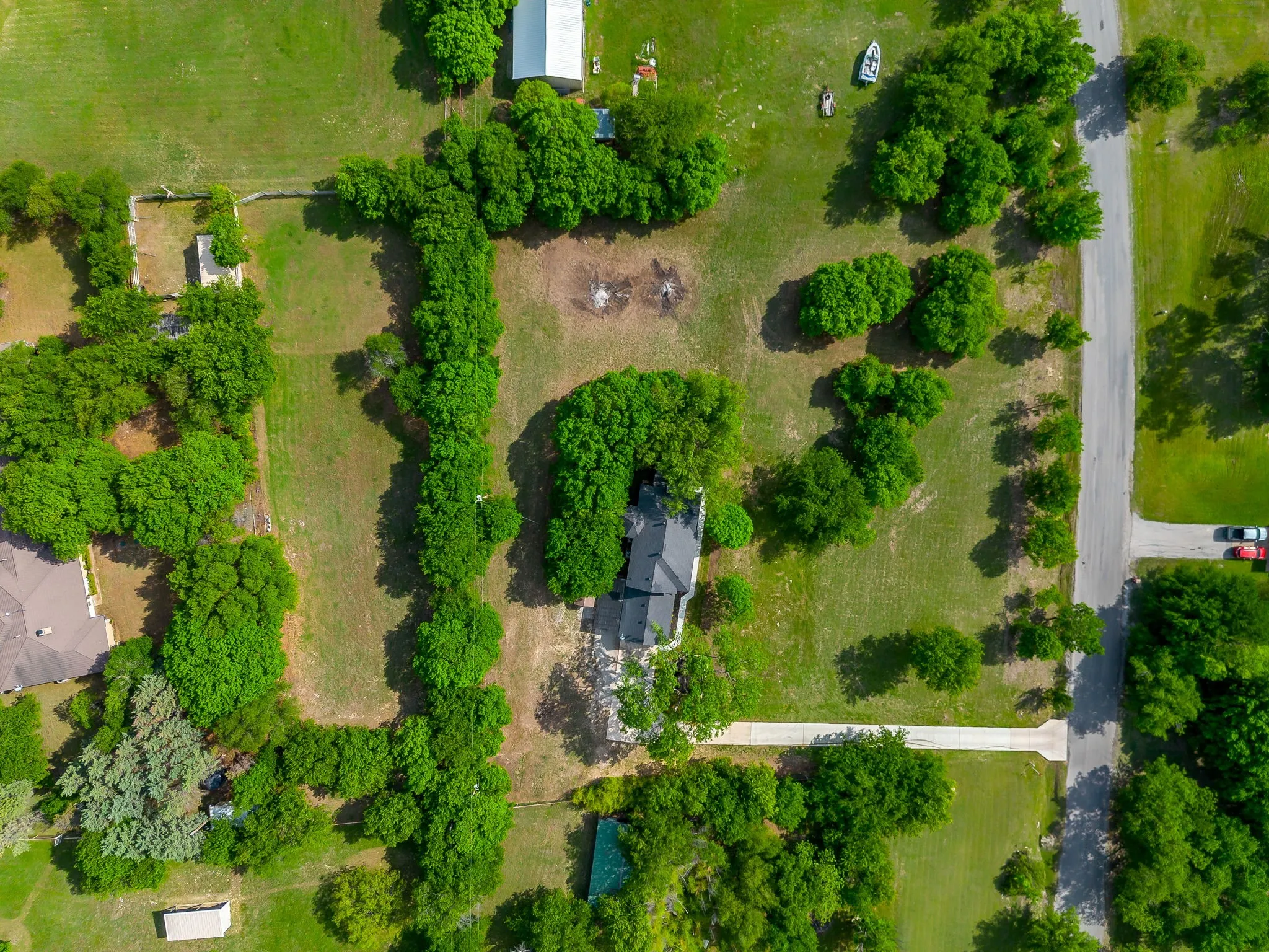 Single Family Residence For Sale in Parker County , 116 Remuda Drive, Fort Worth, Texas 76108, 3 Bedroom, 3 Bathroom, 2 Garage spaces, 2,267 Sqft, built in 1982, Preowned, mls#21243295, Real Estate Agent in Fort Worth, Homes For Sale in Parker county, Homes For Sale in Fort Worth, Realtor in Fort Worth Texas, Real Estate Brokerage Independent Realty Texas, Luminita Cordes Realtor