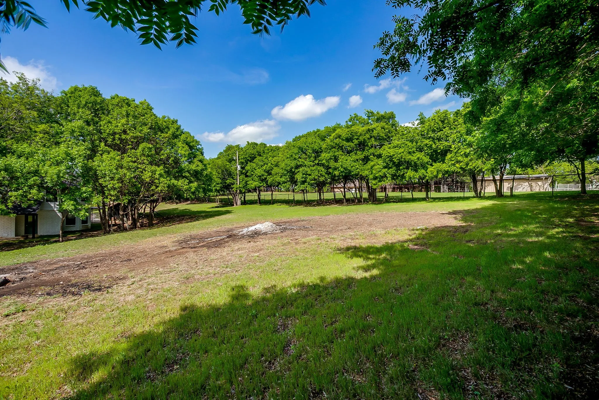 Single Family Residence For Sale in Parker County , 116 Remuda Drive, Fort Worth, Texas 76108, 3 Bedroom, 3 Bathroom, 2 Garage spaces, 2,267 Sqft, built in 1982, Preowned, mls#21243295, Real Estate Agent in Fort Worth, Homes For Sale in Parker county, Homes For Sale in Fort Worth, Realtor in Fort Worth Texas, Real Estate Brokerage Independent Realty Texas, Luminita Cordes Realtor