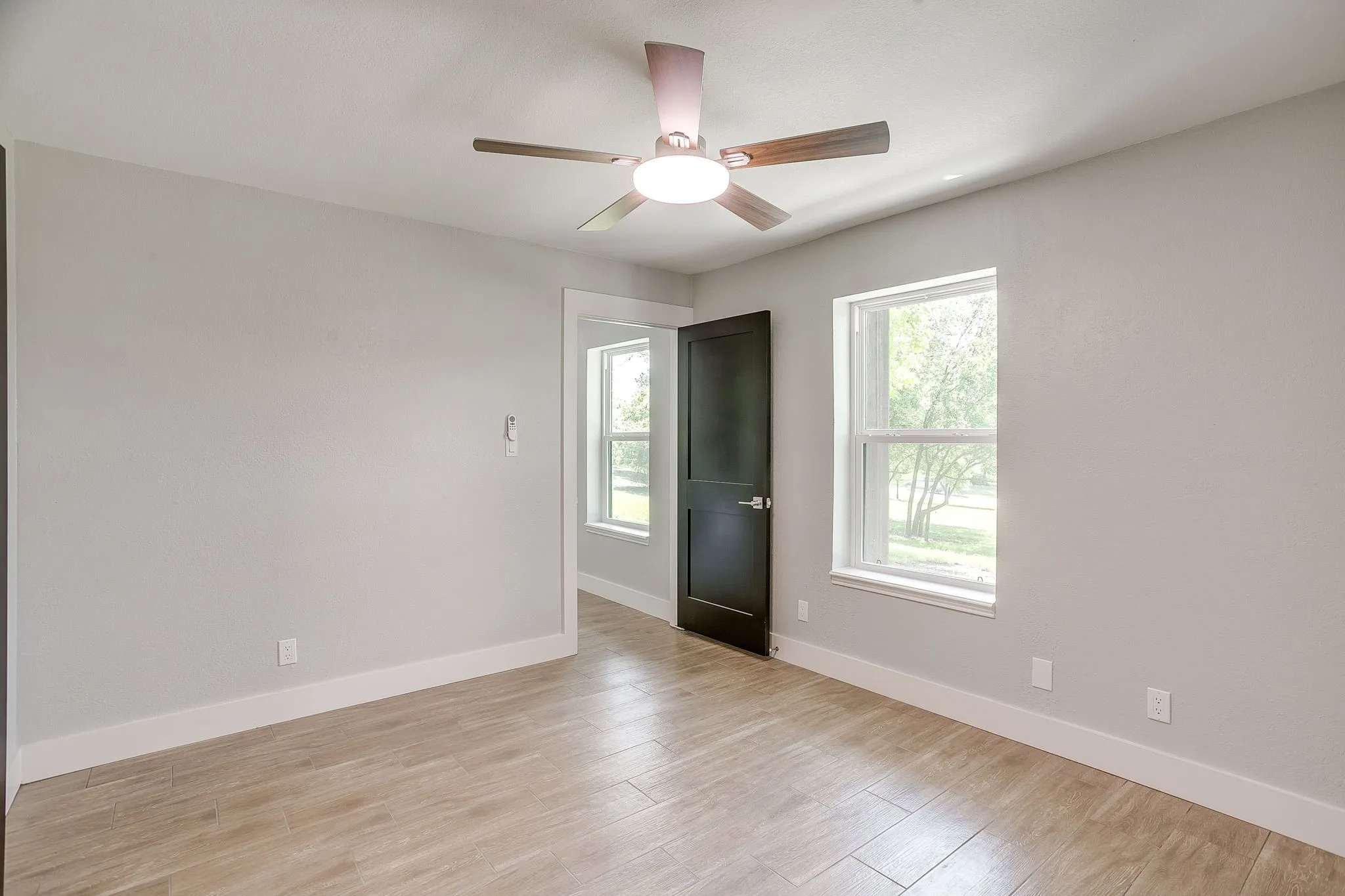 Single Family Residence For Sale in Parker County , 116 Remuda Drive, Fort Worth, Texas 76108, 3 Bedroom, 3 Bathroom, 2 Garage spaces, 2,267 Sqft, built in 1982, Preowned, mls#21243295, Real Estate Agent in Fort Worth, Homes For Sale in Parker county, Homes For Sale in Fort Worth, Realtor in Fort Worth Texas, Real Estate Brokerage Independent Realty Texas, Luminita Cordes Realtor