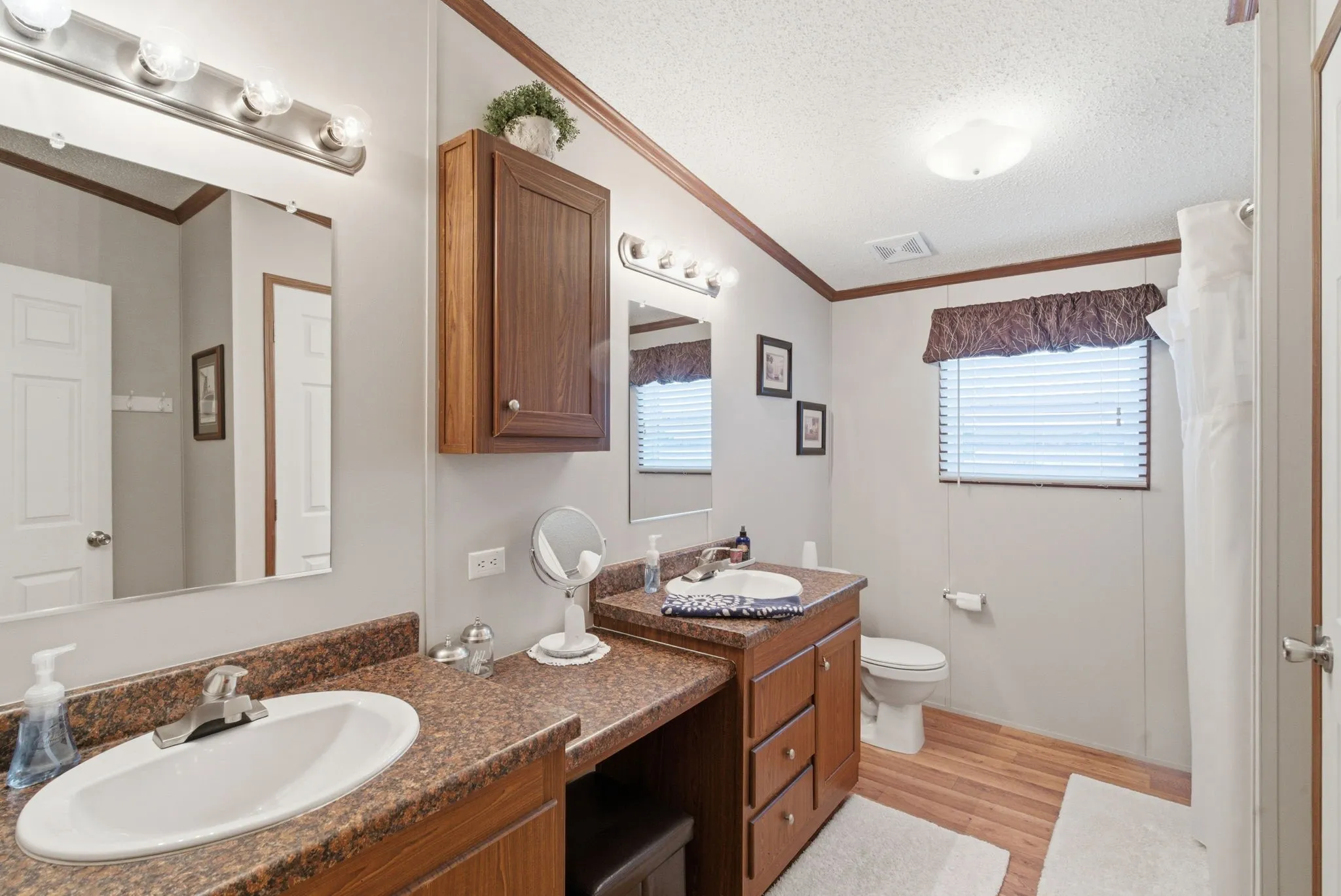 Manufactured Home For Sale in Eastland County , 925 County Road 237, Eastland, Texas 76448, 4 Bedroom, 3 Bathroom, Garage spaces, 1,717 Sqft, built in 2010, mls#21242888, Real Estate Agent in Eastland, Homes For Sale in Eastland county, Homes For Sale in Eastland, Realtor in Eastland Texas, Real Estate Brokerage Independent Realty Texas, Luminita Cordes Realtor