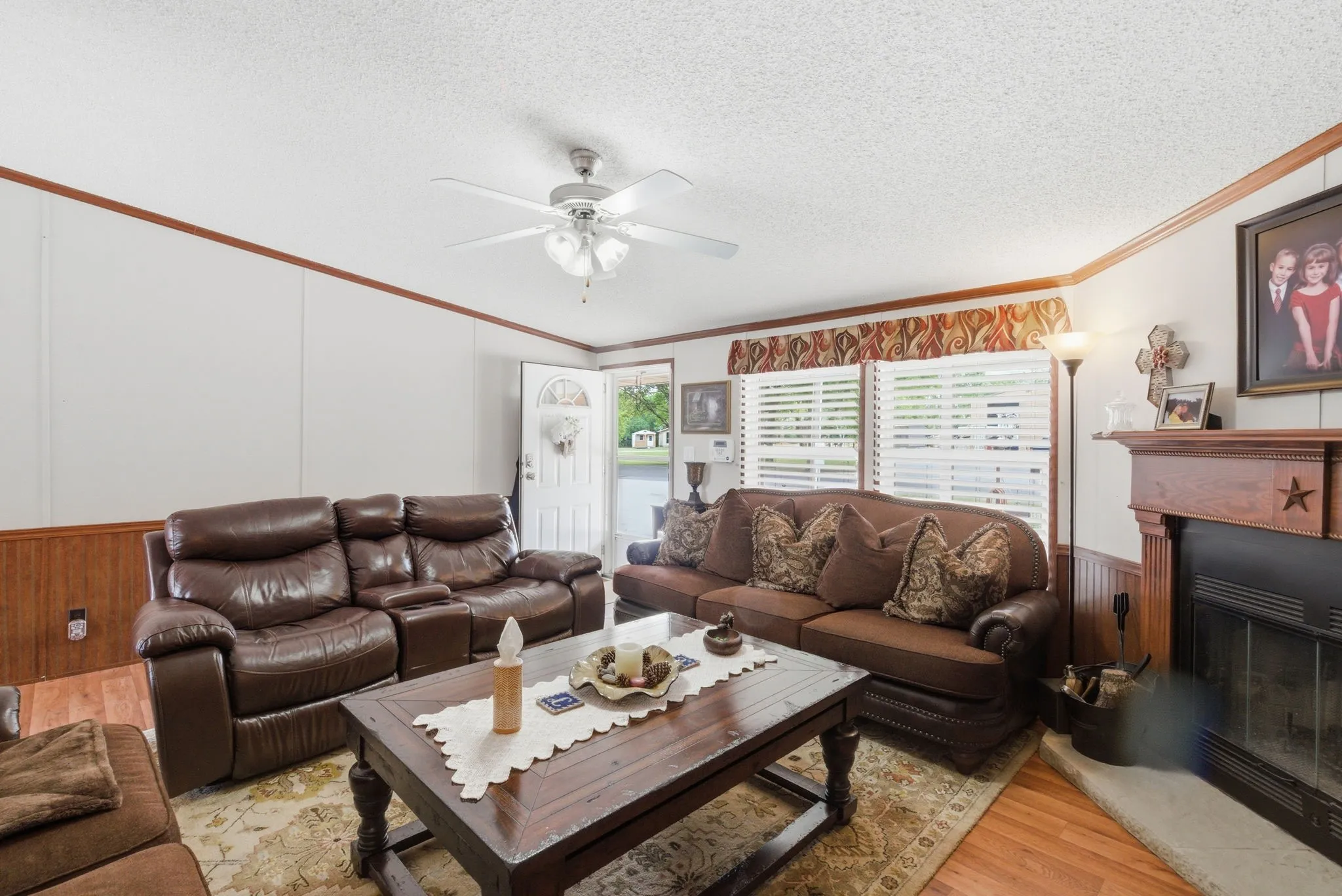 Manufactured Home For Sale in Eastland County , 925 County Road 237, Eastland, Texas 76448, 4 Bedroom, 3 Bathroom, Garage spaces, 1,717 Sqft, built in 2010, mls#21242888, Real Estate Agent in Eastland, Homes For Sale in Eastland county, Homes For Sale in Eastland, Realtor in Eastland Texas, Real Estate Brokerage Independent Realty Texas, Luminita Cordes Realtor