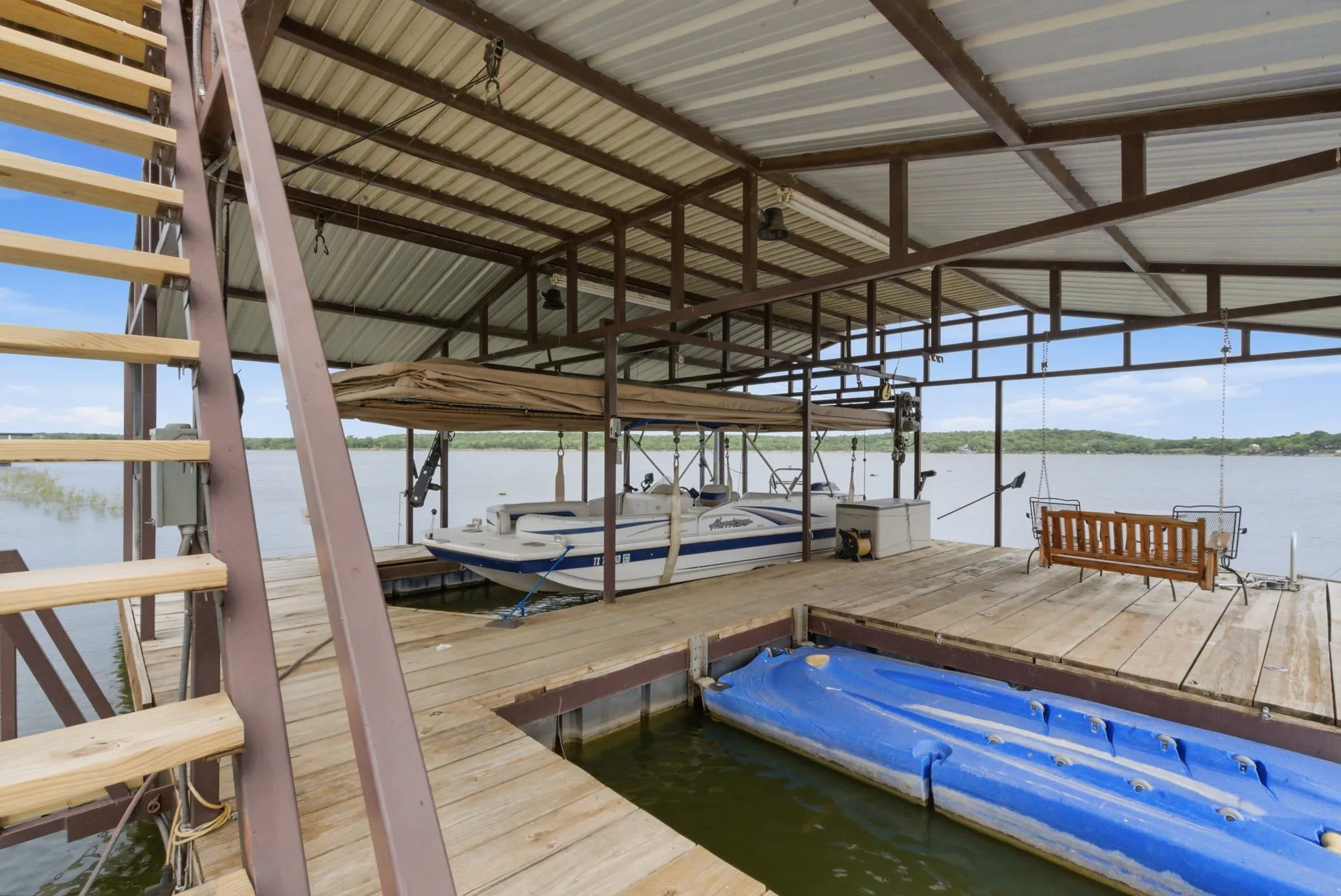 Manufactured Home For Sale in Eastland County , 925 County Road 237, Eastland, Texas 76448, 4 Bedroom, 3 Bathroom, Garage spaces, 1,717 Sqft, built in 2010, mls#21242888, Real Estate Agent in Eastland, Homes For Sale in Eastland county, Homes For Sale in Eastland, Realtor in Eastland Texas, Real Estate Brokerage Independent Realty Texas, Luminita Cordes Realtor