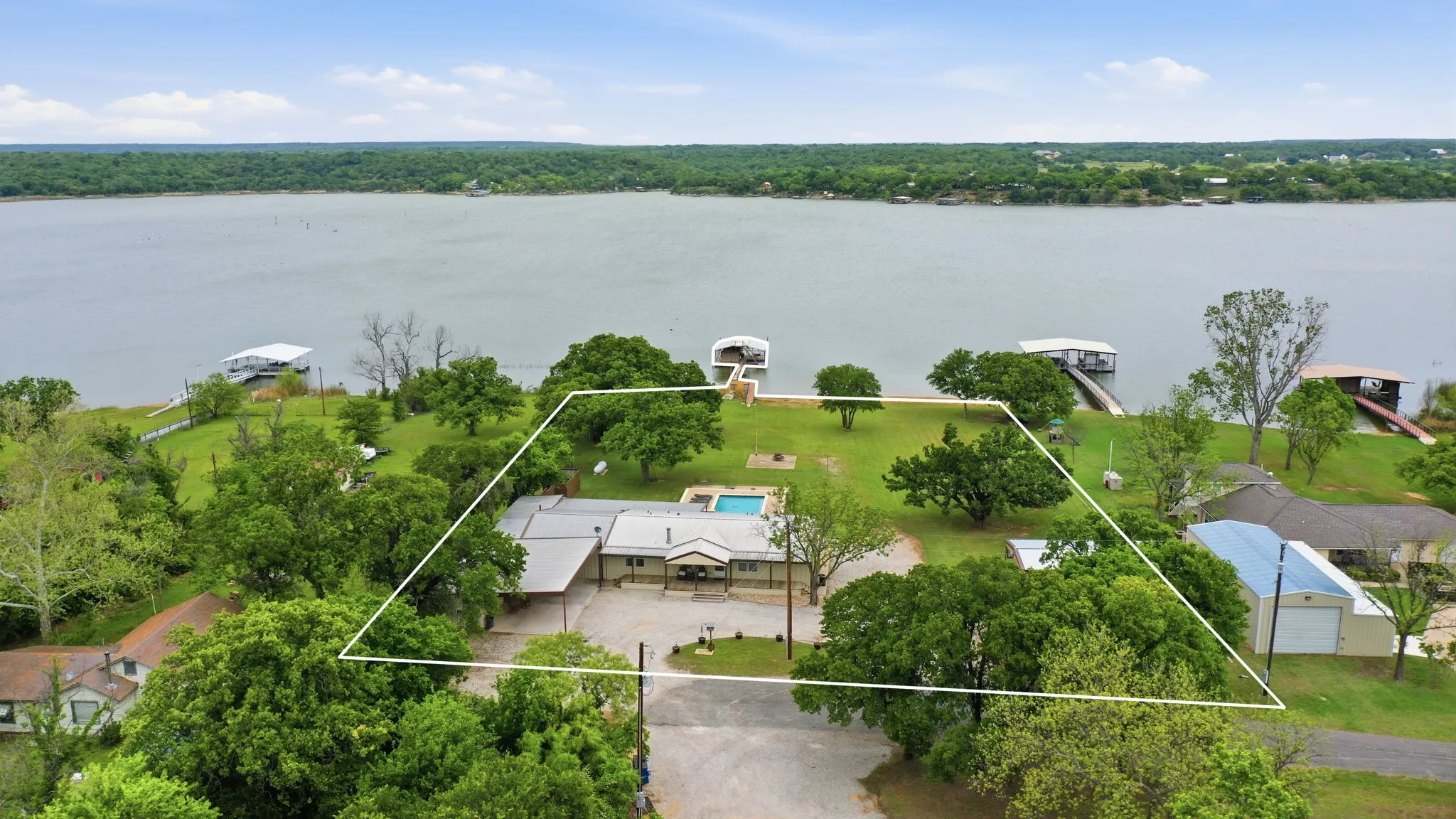 Manufactured Home For Sale in Eastland County , 925 County Road 237, Eastland, Texas 76448, 4 Bedroom, 3 Bathroom, Garage spaces, 1,717 Sqft, built in 2010, mls#21242888, Real Estate Agent in Eastland, Homes For Sale in Eastland county, Homes For Sale in Eastland, Realtor in Eastland Texas, Real Estate Brokerage Independent Realty Texas, Luminita Cordes Realtor