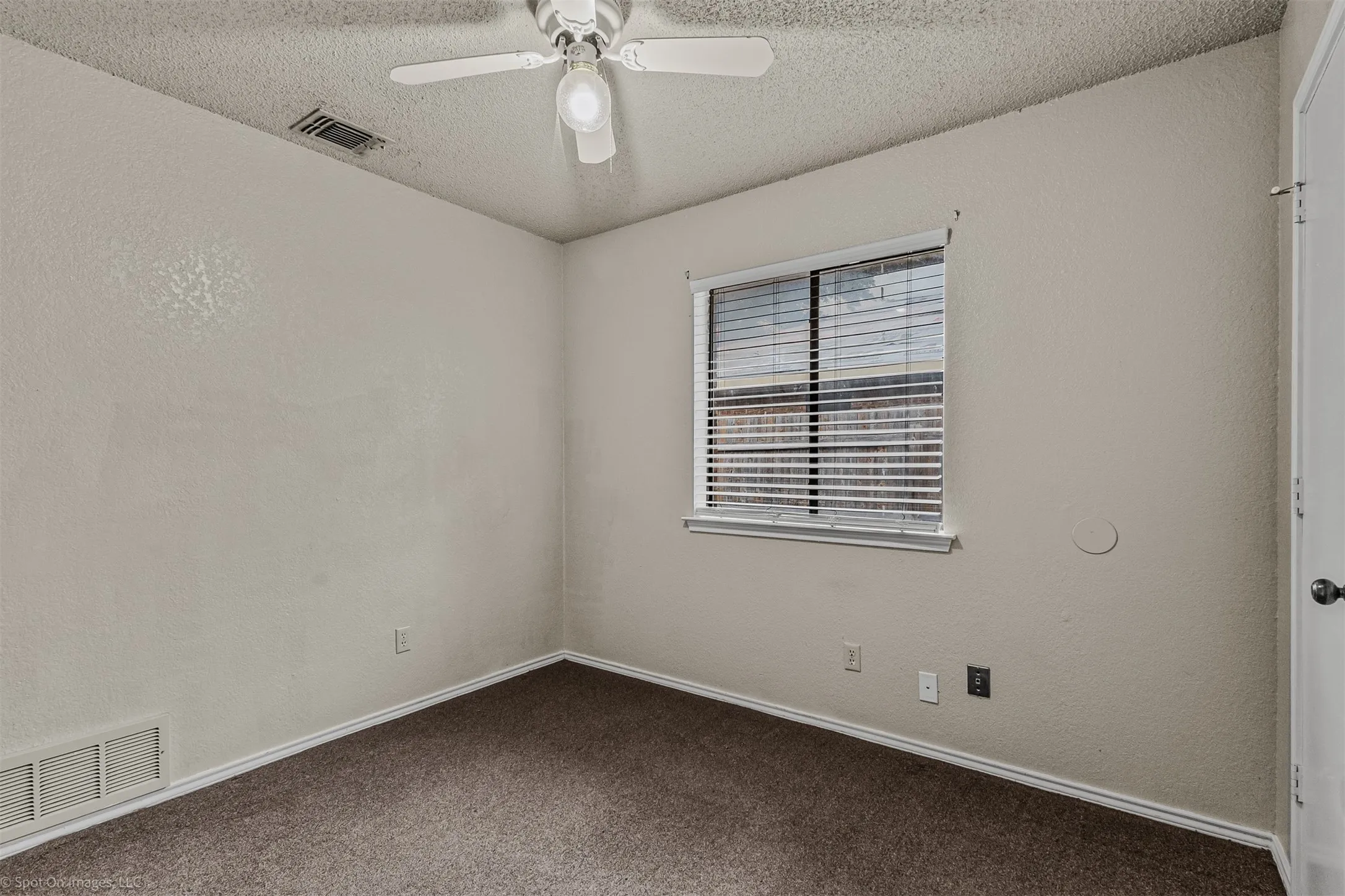 Duplex For Sale in Dallas County , 2705 Stanford Street, Rowlett, Texas 75088, 4 Bedroom, 2 Bathroom, 2 Garage spaces, 0 Sqft, built in 1985, Preowned, mls#21242670, Real Estate Agent in Rowlett, Homes For Sale in Dallas county, Homes For Sale in Rowlett, Realtor in Rowlett Texas, Real Estate Brokerage Independent Realty Texas, Luminita Cordes Realtor