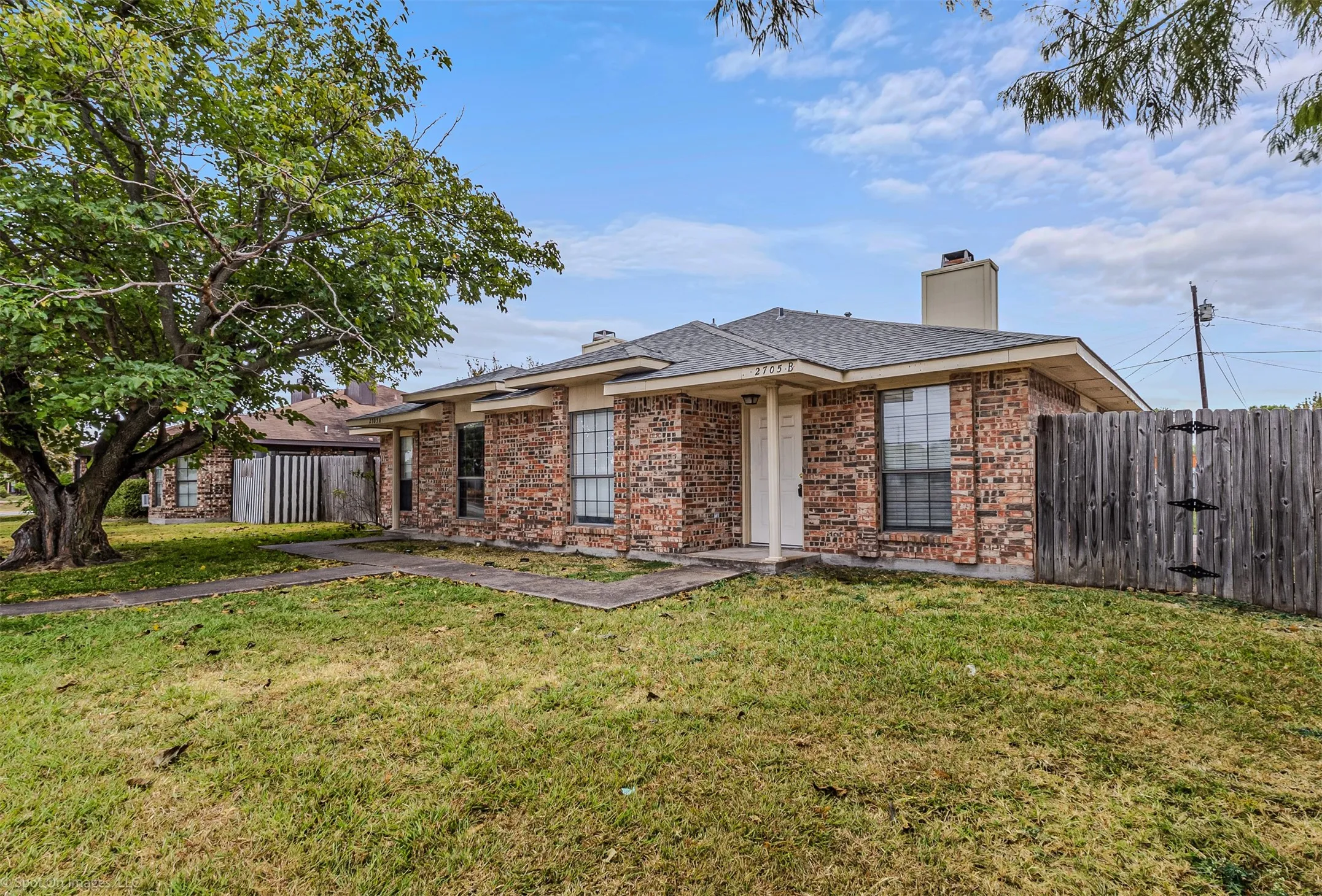 Duplex For Sale in Dallas County , 2705 Stanford Street, Rowlett, Texas 75088, 4 Bedroom, 2 Bathroom, 2 Garage spaces, 0 Sqft, built in 1985, Preowned, mls#21242670, Real Estate Agent in Rowlett, Homes For Sale in Dallas county, Homes For Sale in Rowlett, Realtor in Rowlett Texas, Real Estate Brokerage Independent Realty Texas, Luminita Cordes Realtor