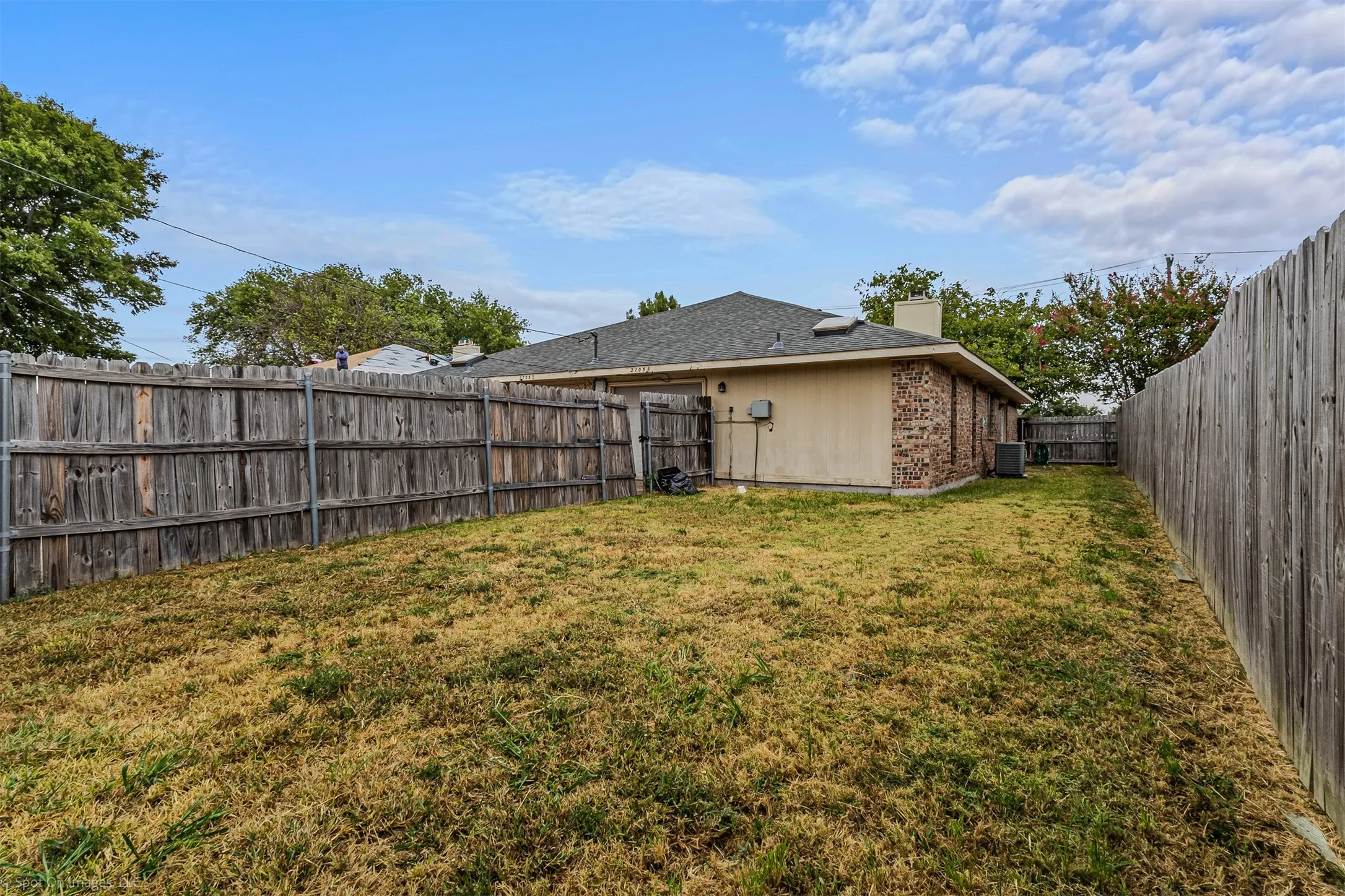 Duplex For Sale in Dallas County , 2705 Stanford Street, Rowlett, Texas 75088, 4 Bedroom, 2 Bathroom, 2 Garage spaces, 0 Sqft, built in 1985, Preowned, mls#21242670, Real Estate Agent in Rowlett, Homes For Sale in Dallas county, Homes For Sale in Rowlett, Realtor in Rowlett Texas, Real Estate Brokerage Independent Realty Texas, Luminita Cordes Realtor